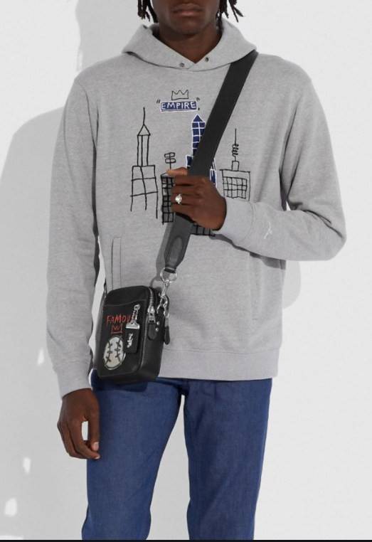 New arrival! Limited edition📌 COACH X JEAN-MICHEL BASQUIAT CROSSBODY ((7049)) 🌈อีกรุ่นที่ต้องมี ห้ามพลาด ดีไซด์จาก Michel Basquiat ค่ะ กระเป๋าสะพายครอสบอดี้ร์ ใช้ได้ทั้งชาย//หญิง ค่ะรุ่นนี้ หนังแท้อย่างดี ลายหนังสวยงามมากๆค่ะ! 🔺จุด