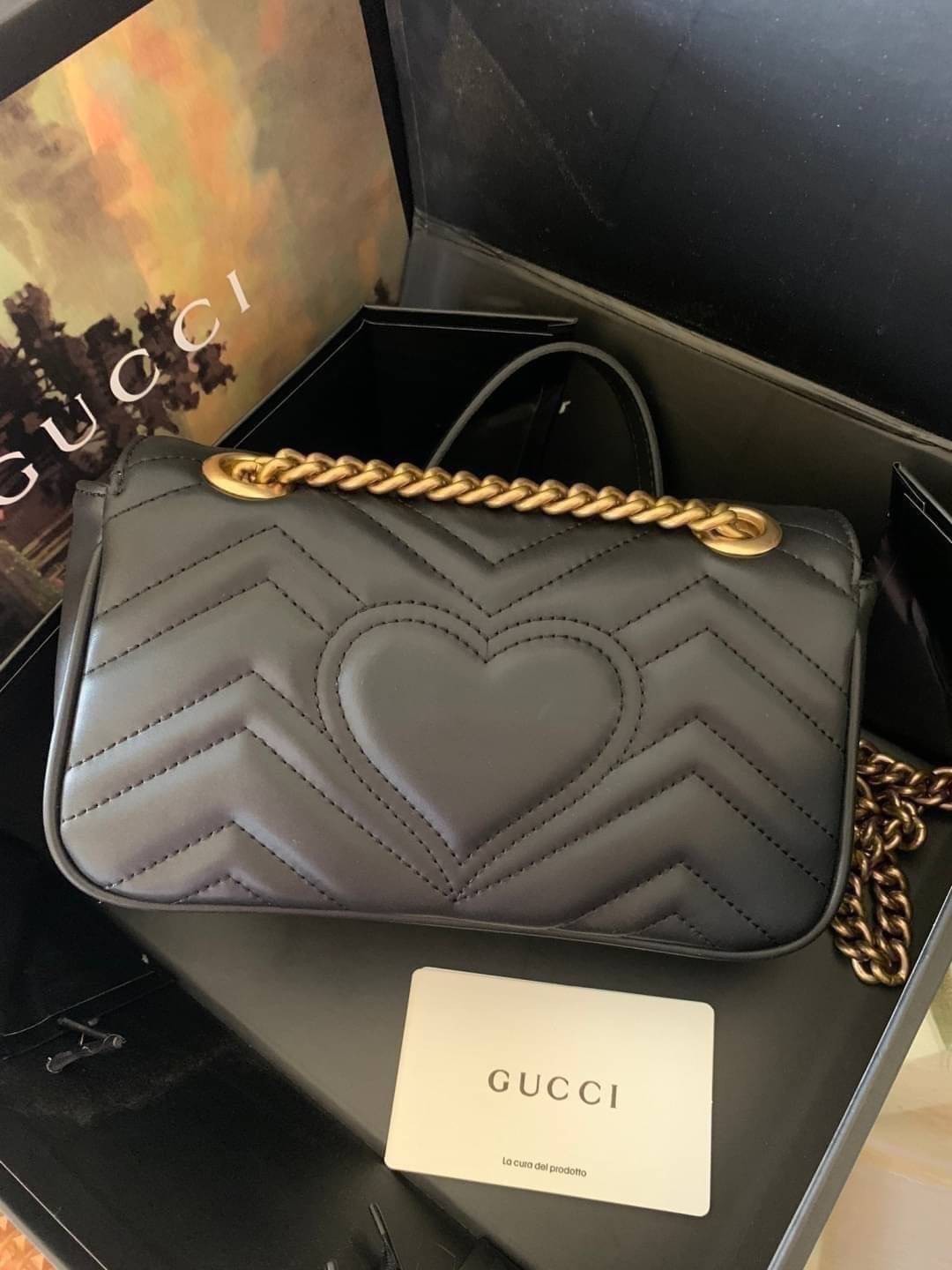 VIP 】หนังแท้ GUCCI GG Marmont matelassé mini bag 22CM พร้อมส่งที่ไทย ขนาดมินิขายดีที่สุดค่า ใบจริงสวยมากๆ สาวๆที่ได้ไป รับรองไม่ผิดหวังแน่นอน สินค้ามีมาพร้อมส่ง แนะนำห้ามพลาด ก่อนหมดจ้าา!