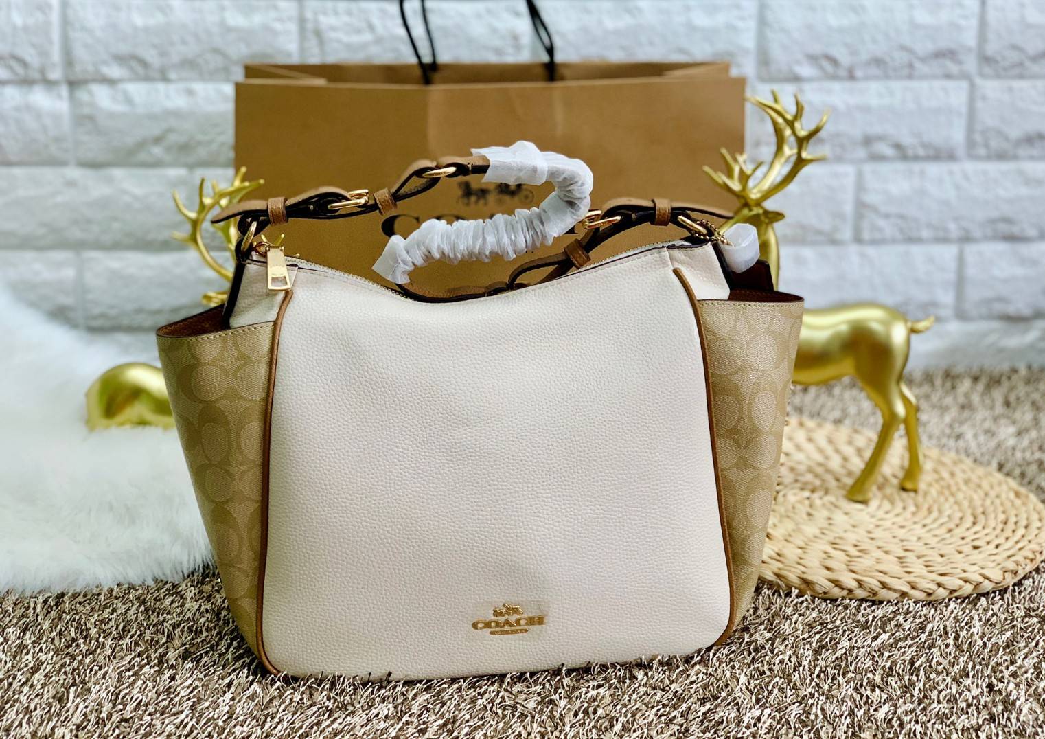 สินค้าออกใหม่ พร้อมคอลเลคชั่นสีใหม่ล่าสุดค่ะ! COACH RORI SHOULDER BAG ((C2855)) พร้อมส่งที่ไทย สวยก่อนใครแน่นอนค่ะ! กระเป๋าสะพายไหล่ หนังแท้ชั้นดีที่สุด หนังนิ่ม ทรงสวย หลงรักแน่นอนค่ะ😘