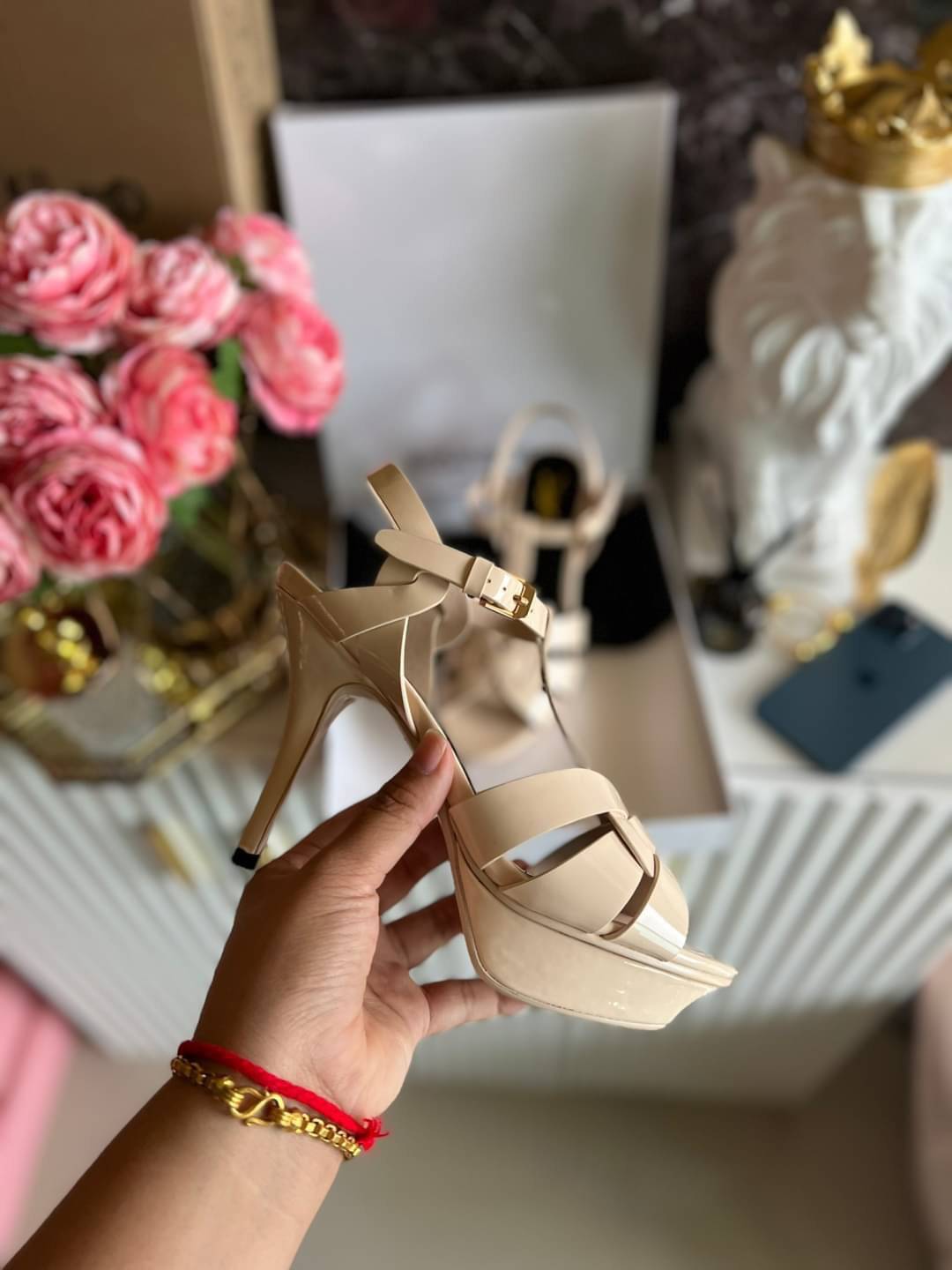 YSL TRIBUTE HEEL / SAINT LAURENT TRIBUTE HEEL / YSL HIGH HEEL เกรดออริจินอล รองเท้าส้นสูงแบรนด์หรู ที่สาวๆ ทุกคนควรมี ไว้ออกงานหรือใส่ทำงานได้ คู่นี้คือปังได้ตลอดกาล เพิ่มความสูงเพรียว สวยหรูมากค่ะ