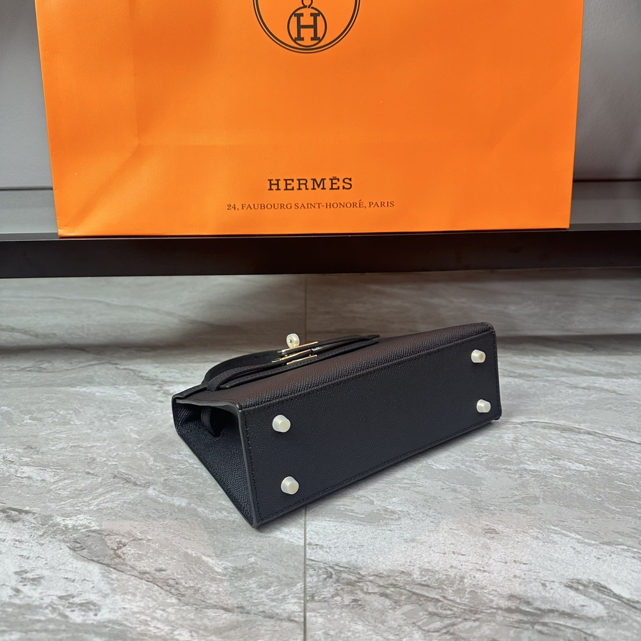ORI หนังแท้ | Hermes Mini Kelly Pochette 20cm จิ๋วแต่แจ๋ว ราคาพุ่งยิ่งกว่าทอง พร้อมสายสปอร์ต กระเป๋าสะพายที่สุดแห่งหรูหราลัคชู นิยามของความสง่างามเหนือกาลเวลา