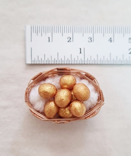 ไข่ทองคำจิ๋ว9ฟองพร้อมตะกร้า เสริมทรัพย์เสริมมงคลในปีขาล 2565 ค่ะ