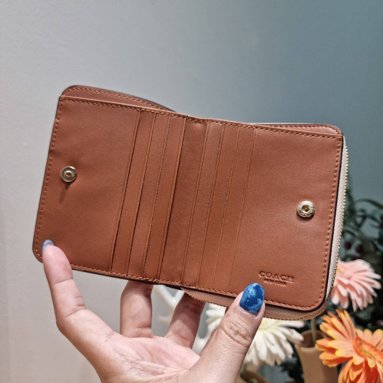 COACH CJ372 CR555 BILLFOLD WALLET WITH FLORAL PRINT กระเป๋าสตางค์ใบเล็กายดอกไม้ เกรดท็อปออริ เกรดดีสุด สลับแท้ 1:1 ใช้ต่างประเทศได้