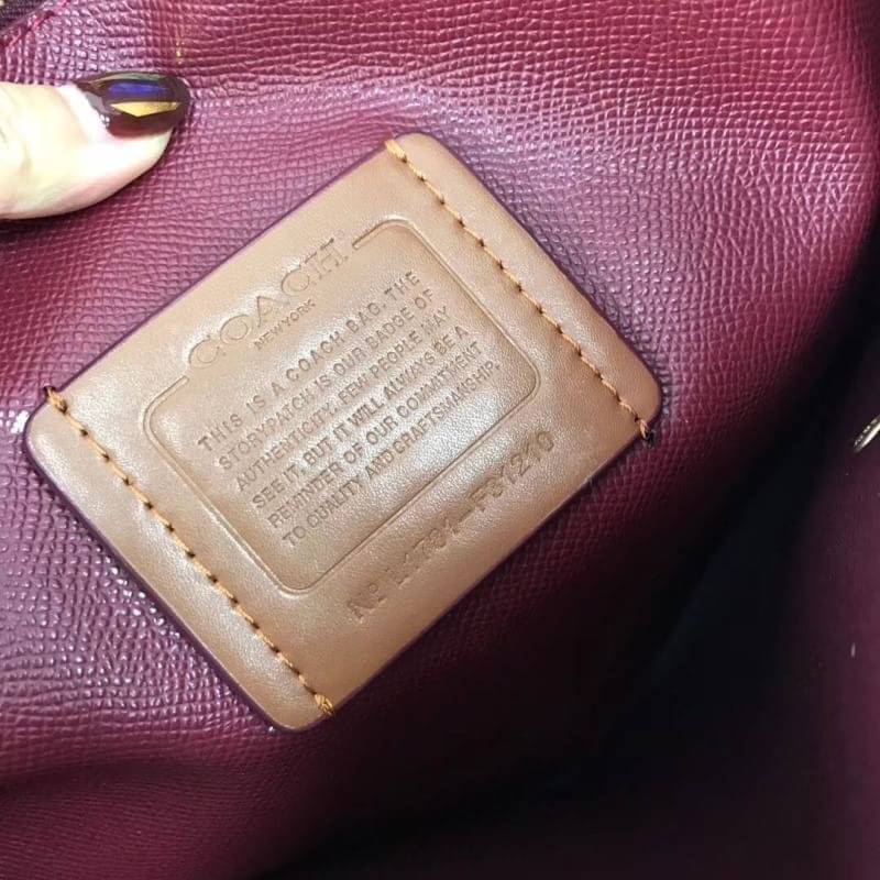 COACH Signature Charlie Medium Satchel พร้อมส่ง 2 สี