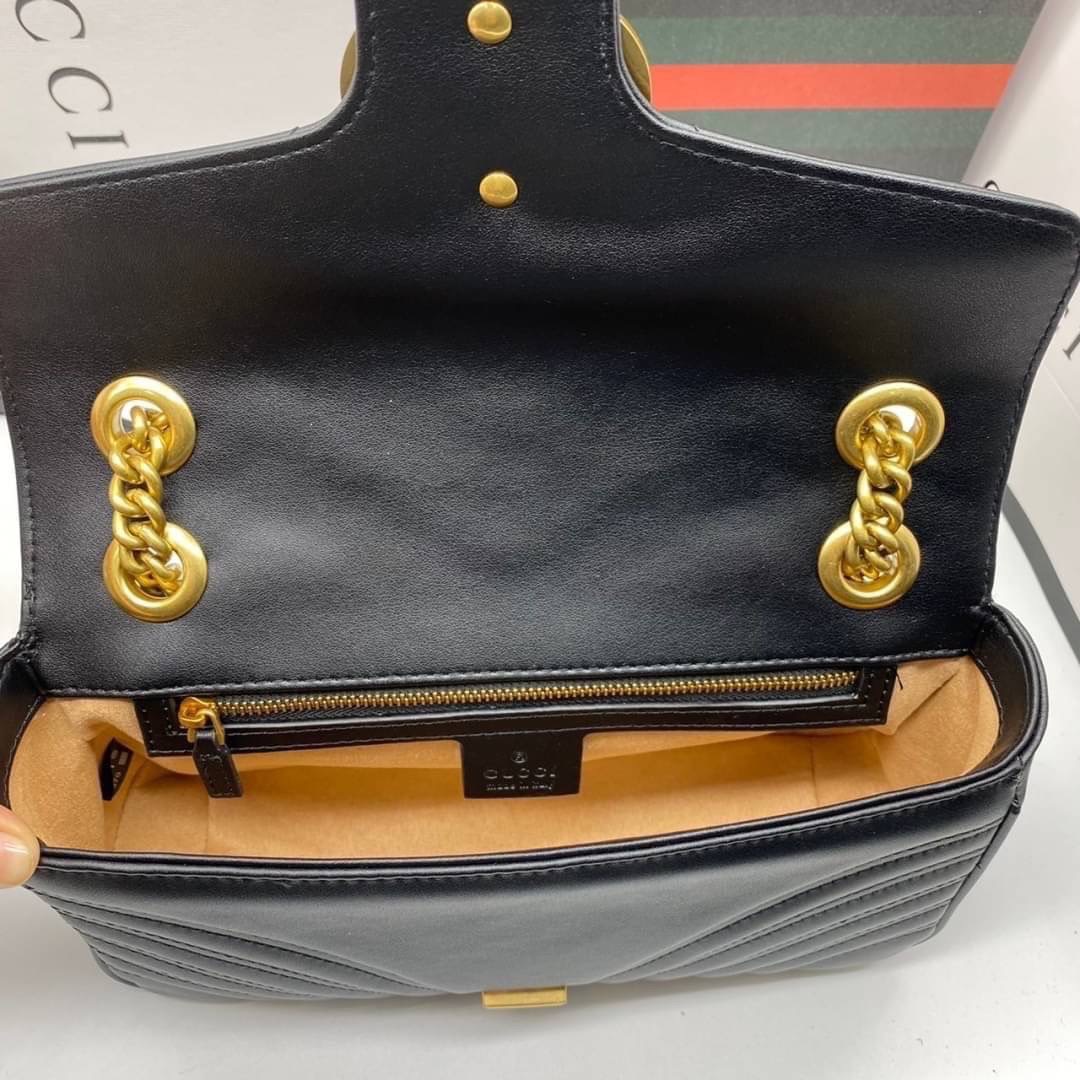 หนังแท้ GUCCI GG Marmont small matelassé shoulder bag 26cm ภาพสินค้าถ่ายจากงานขายจริง ใช้งานต่างประเทศได้ค่ะ