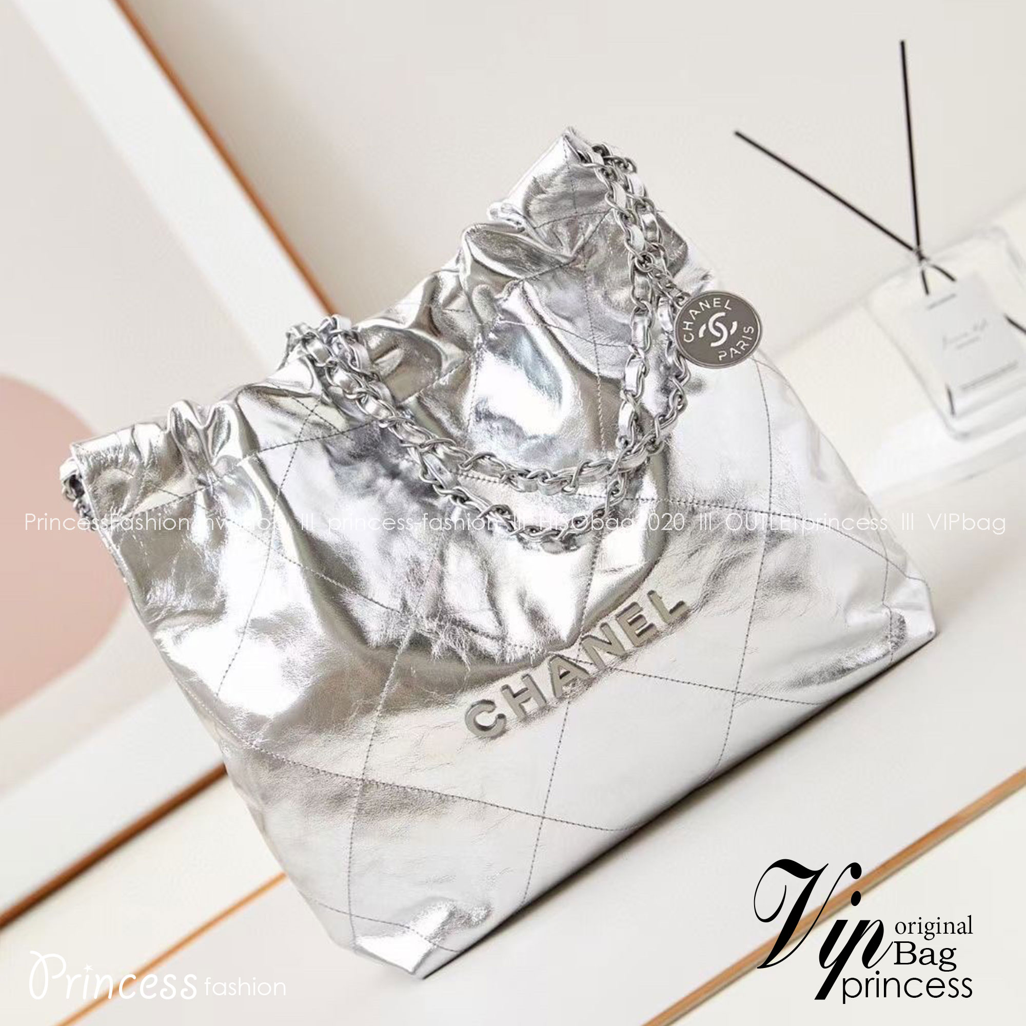 CHANEL 22 Medium HANDBAG In Metallic & Gold-Tone Metal กระเป๋าสะพายสีเมทัลลิค เกรดออริ ท็อป สลับแท้ 1:1 เกรดดีสุด ผ่านทุก ตม หนังแท้สวย ใช้งานต่างประเทศได้