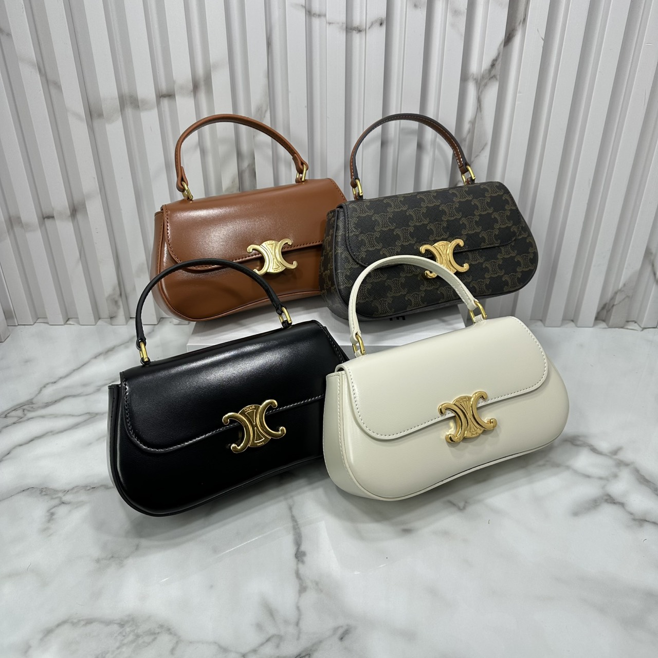 ORI หนังแท้ | CELINE TEEN CELINE LOLA IN shiny calfskin กระเป๋าสะพายทรงคลัช หนังเรียบผิวสัมผัสนุ่มลื่น คอลเลคชั่น Essentials เหนือกาลเวลาสำหรับผู้หญิงและผู้ชาย