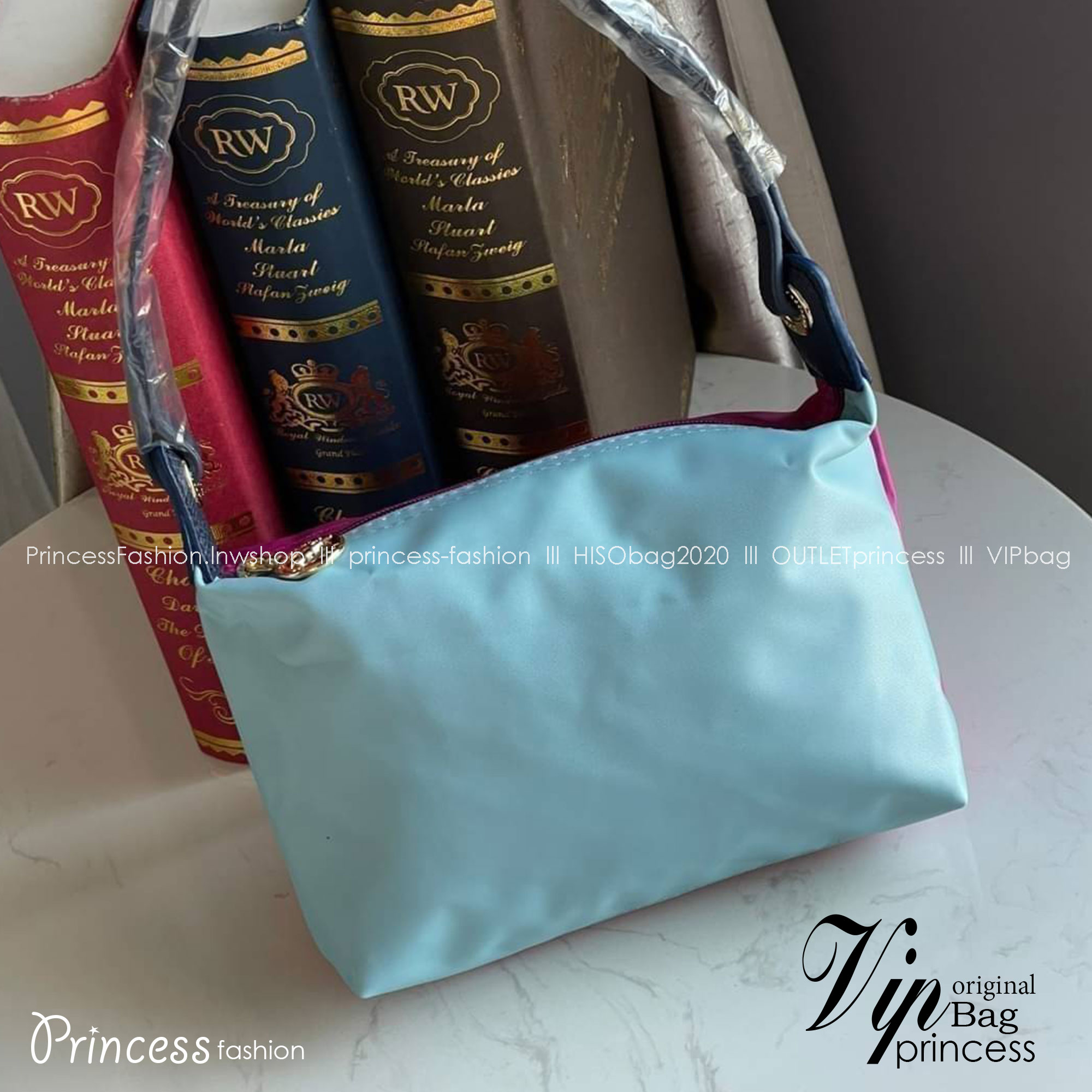 LONGCHAMP LE PLIAGE RE-PLAY Shoulder bag แฟน ๆ ของกระเป๋าไนลอนพกพาอันเป็นเอกลักษณ์ของแบรนด์ ตอนนี้มีคอลเลกชั่นใหม่ล่าสุดให้เลือกสรร