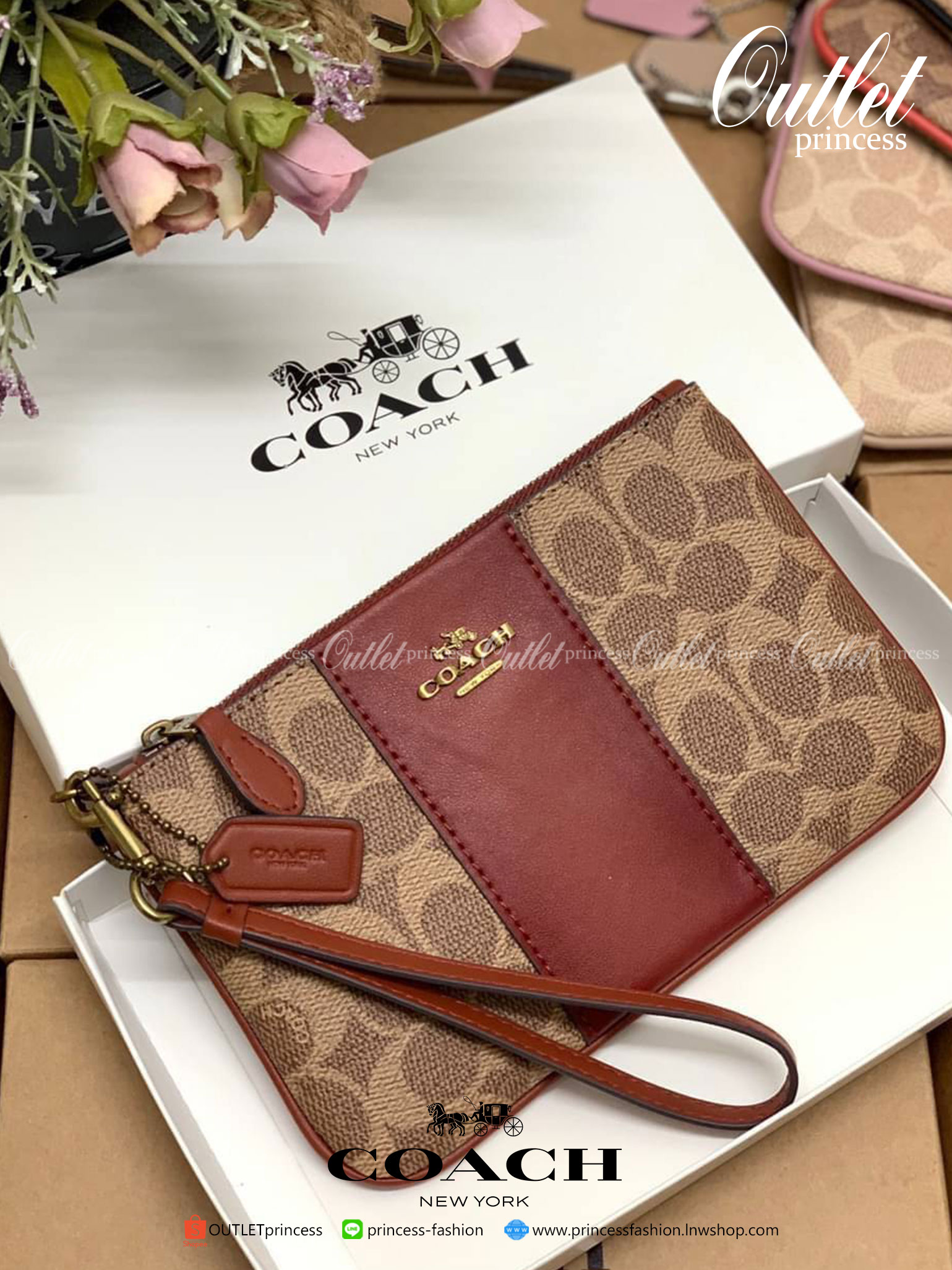ของแท้ COACH SMALL WRISTLET IN COLORBLOCK SIGNATURE ((32445)) ✔️กระเป๋าคล้องมือ วัสดหนัง pvc อย่างดี ลายซิกเนเจอร์