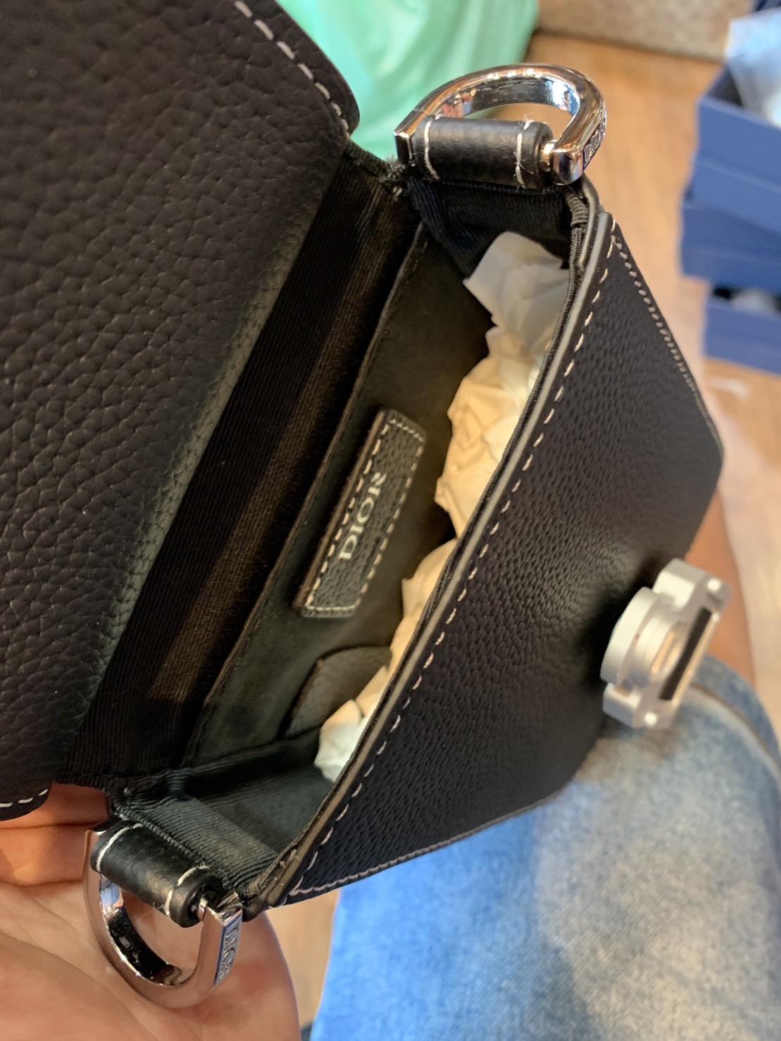 Dior Phone Oblique Bag / Dior Pouch Phone Oblique เกรดเทพออริจินอล ได้ใจหนุ่มๆไปเลยใบนี้!! หลงรักตั้งแต่แรกเห็นมีอยู่จริง!!