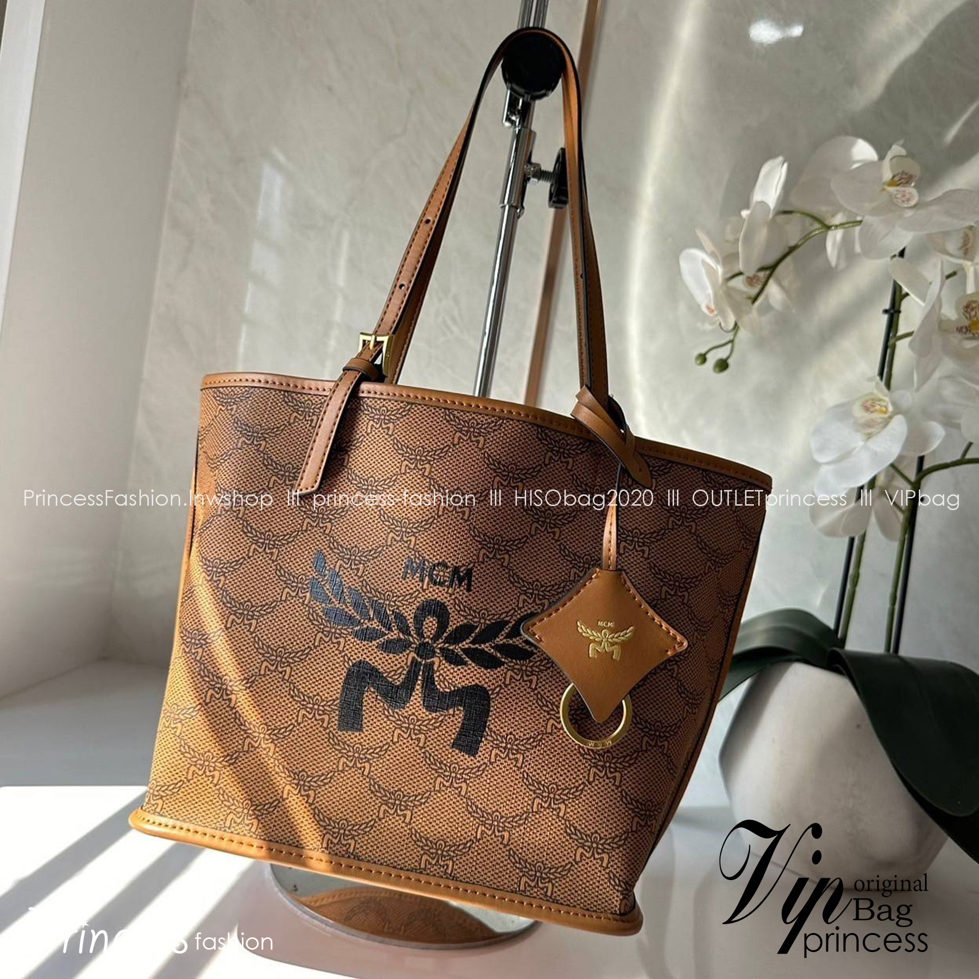 M.C.M MINI HIMMEL SHOPPER IN LAURETOS กระเป๋าทรงช้อปปิ้ง เรียบหรู เกรดออริ สลับแท้ 1:1 ใช้งานต่างประเทศได้