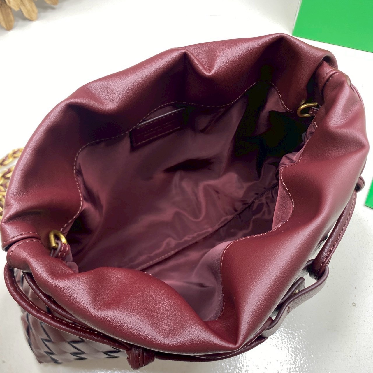 ORI หนังแท้ | Bottega Veneta Dustbag Notte Bag / Bottega Hobo Bag กระเป๋าสะพายดีไซน์สานเป็นเอกลักษณ์ เรียบง่ายไฮคลาส เชือกผูก พร้อมสายสะพายโซ่