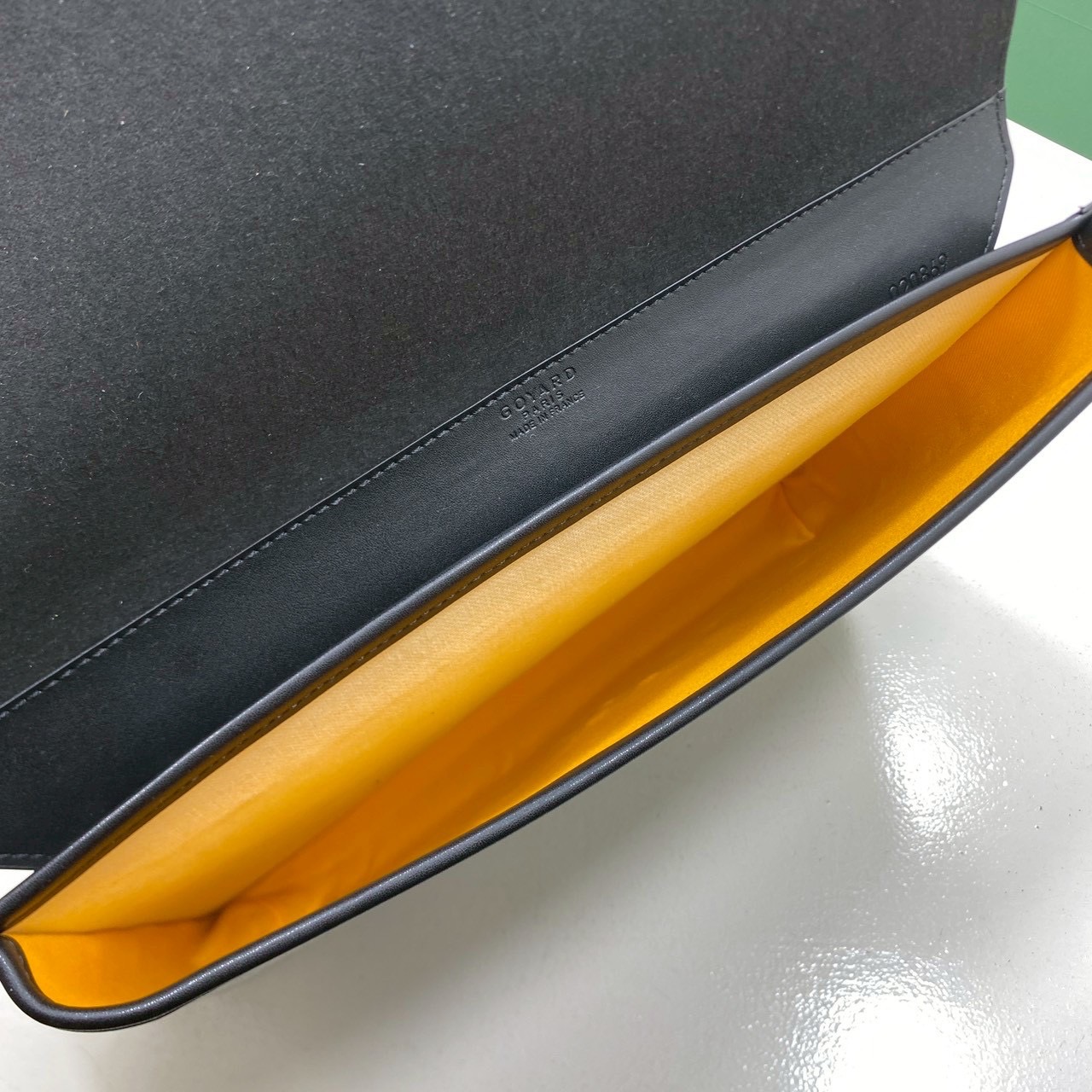 ORI หนังแท้ | Goyard Coursier Messenger bag กระเป๋าแมสเซ็นเจอร์ดีไซน์ใหม่ กะทัดรัดใช้งานได้อย่างคล่องตัว เหมาะมากสำหรับสายสปอร์ต ที่สุดของความหรูตอบโจทย์การใช้งาน ใบจริงสวยงามตามรูปค่ะ