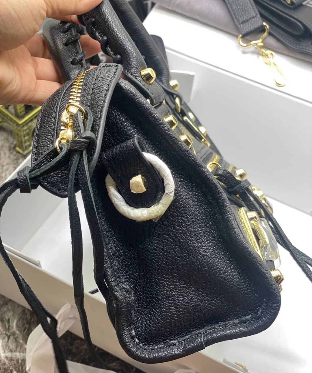 VIP 】หนังแท้ BALENCIAGA Classic City Mini Shoulder Bag พร้อมส่งที่ไทย