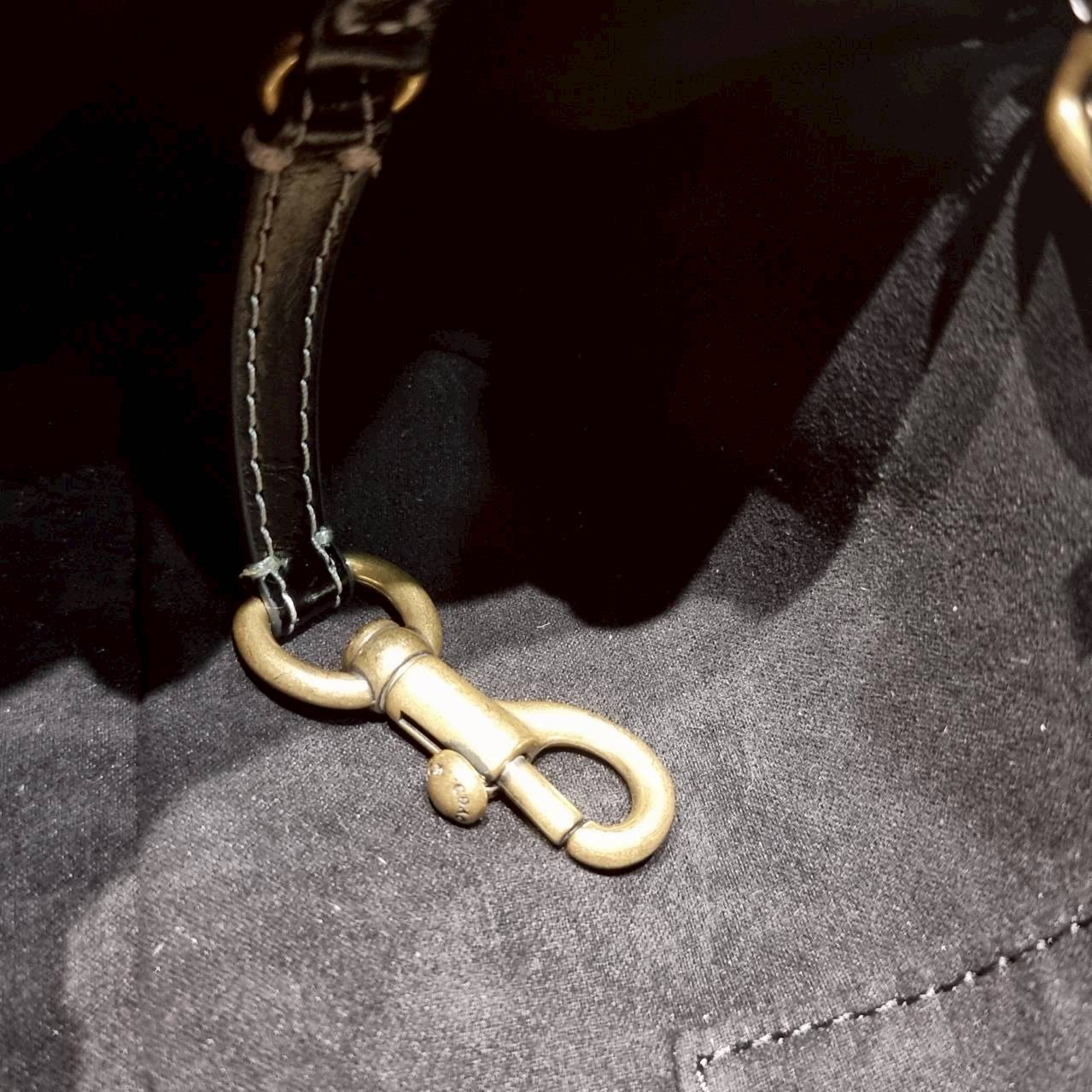 ORI หนังแท้ | Coach Empire carryall bag กระเป๋าสะพายทรงโฮโบ รุ่นใหม่ล่าสุดมาแรงมากๆ จึ้งสุดๆ ดีไซน์เฉี่ยว เก๋ สะพายไปคาเฟ่ ไปเที่ยวถ่ายรูปสวยๆ คือเหมาะสุดๆ