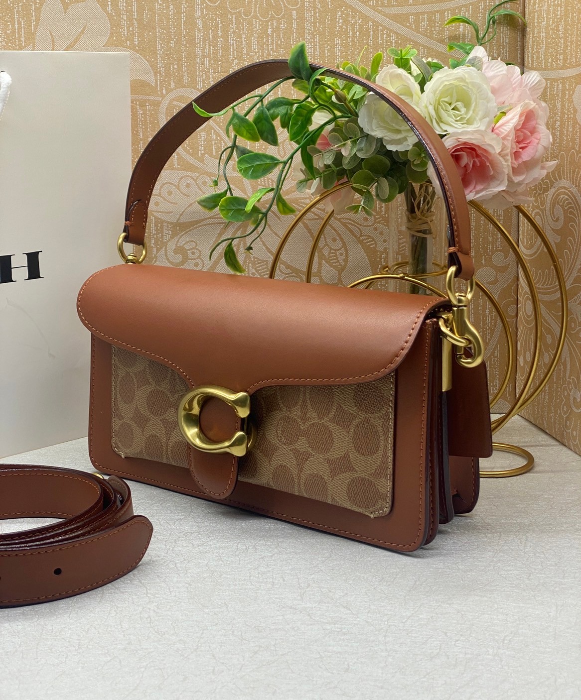 COACH TABBY CROSSBODY WRISTLET 26cm สีใหม่ล่าสุด ต้อนรับสงกรานต์นี้ รุ่นนี้ต้องเข้าแล้ว พกพาได้ตลอดวันเลย ห้ามพลาดค่ะ!