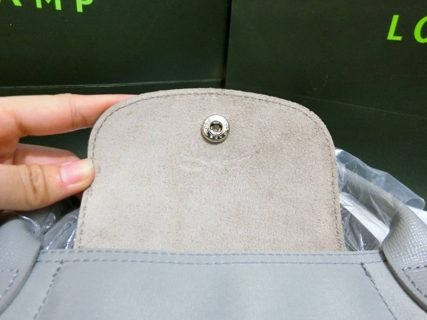 กระเป๋า Longchamp Le Pliage Neo Size M สินค้าใหม่ ของแท้เท่านั้น!!เป็นล็อตผลิตเกินออเดอร์จากโรงงาน มาพร้อมการ์ด/ถุงผ้าแบรนด์/ถุงกระดาษแบรนด์