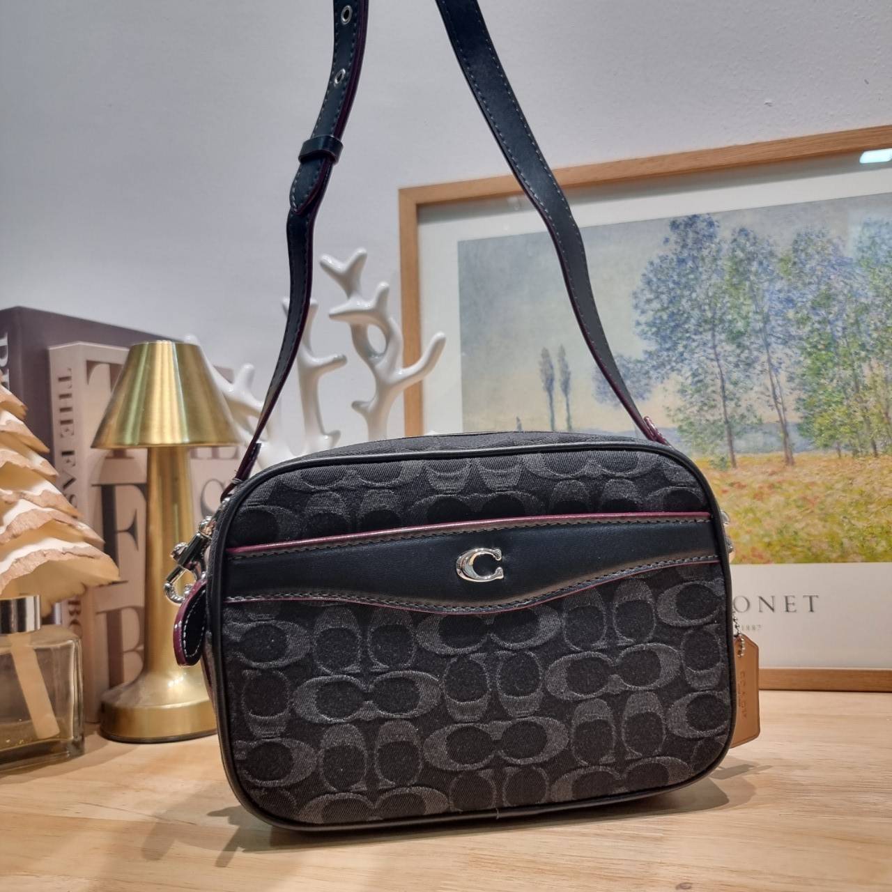 COACH CE744 CAMERA BAG IN SIGNATURE DENIM กระเป๋าสะพายข้างรูปทรงสวยคลาสสิค BLACK MULTI เกรดท็อปออริ เกรดดีสุด สลับแท้ 1:1