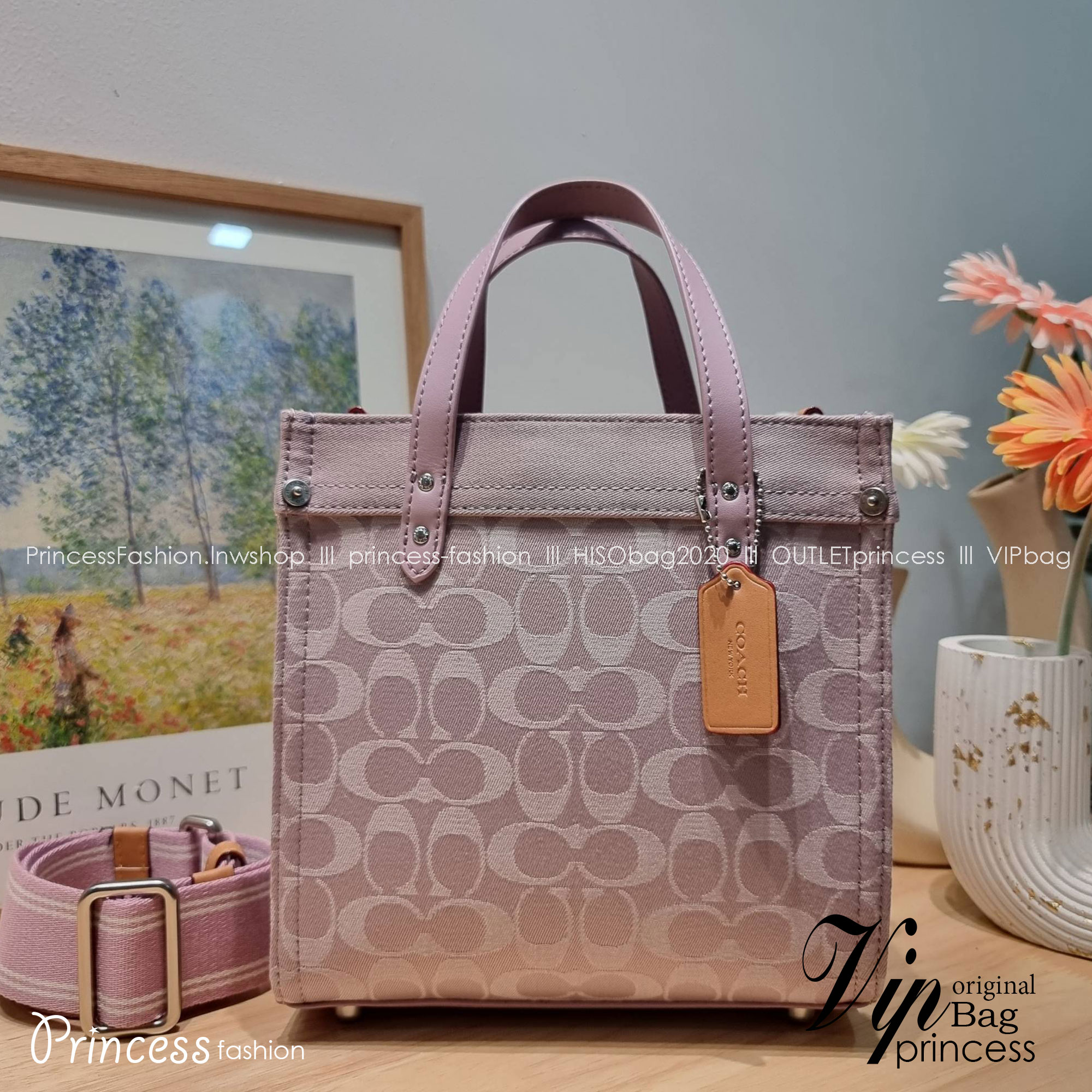 COACH FIELD TOTE 22 IN SIGNATURE DENIM / CJ853 คอลเลคชั่นใหม่ พร้อมสีใหม่ยังไม่เข้าไทย ให้ทุกคนได้มีสวยก่อนใครไปเลย!! กับกระเป๋าทรงโท้ท ไซส์กำลังสวย