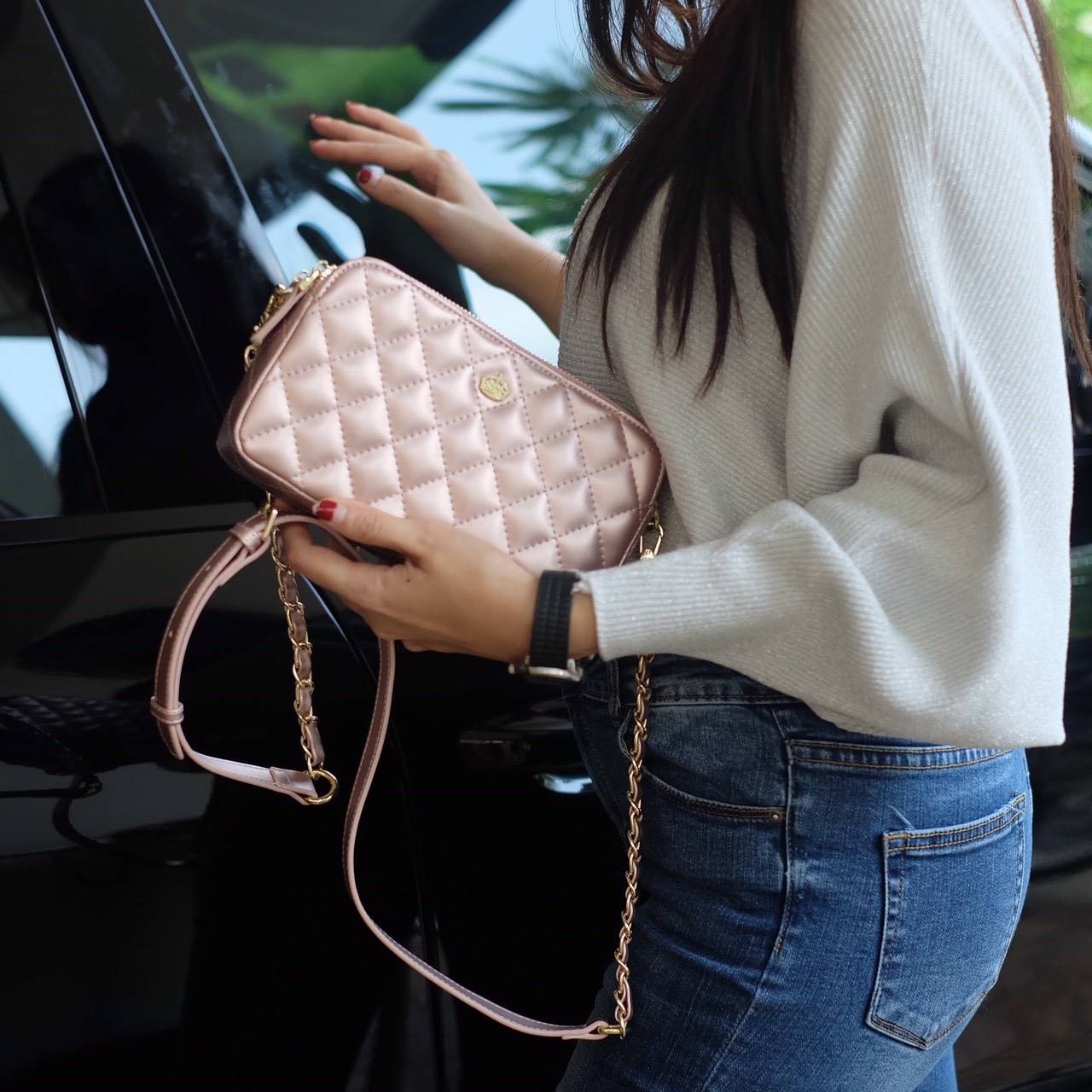 💥รุ่นขายดี มาเพิ่มแล้วค่า KEEP Carla รุ่นขายดีที่สุด ทรง น่ารักสุดๆ 💙 พร้อมสีCollection ใหม่ ‘’Blink Blink glitter ‘’ มีให้เลือกถึง 3 สี : Blink Blink glitter in Pink // Blink Blink glitter in Grey // Blink Blink glitter in Brown 👍