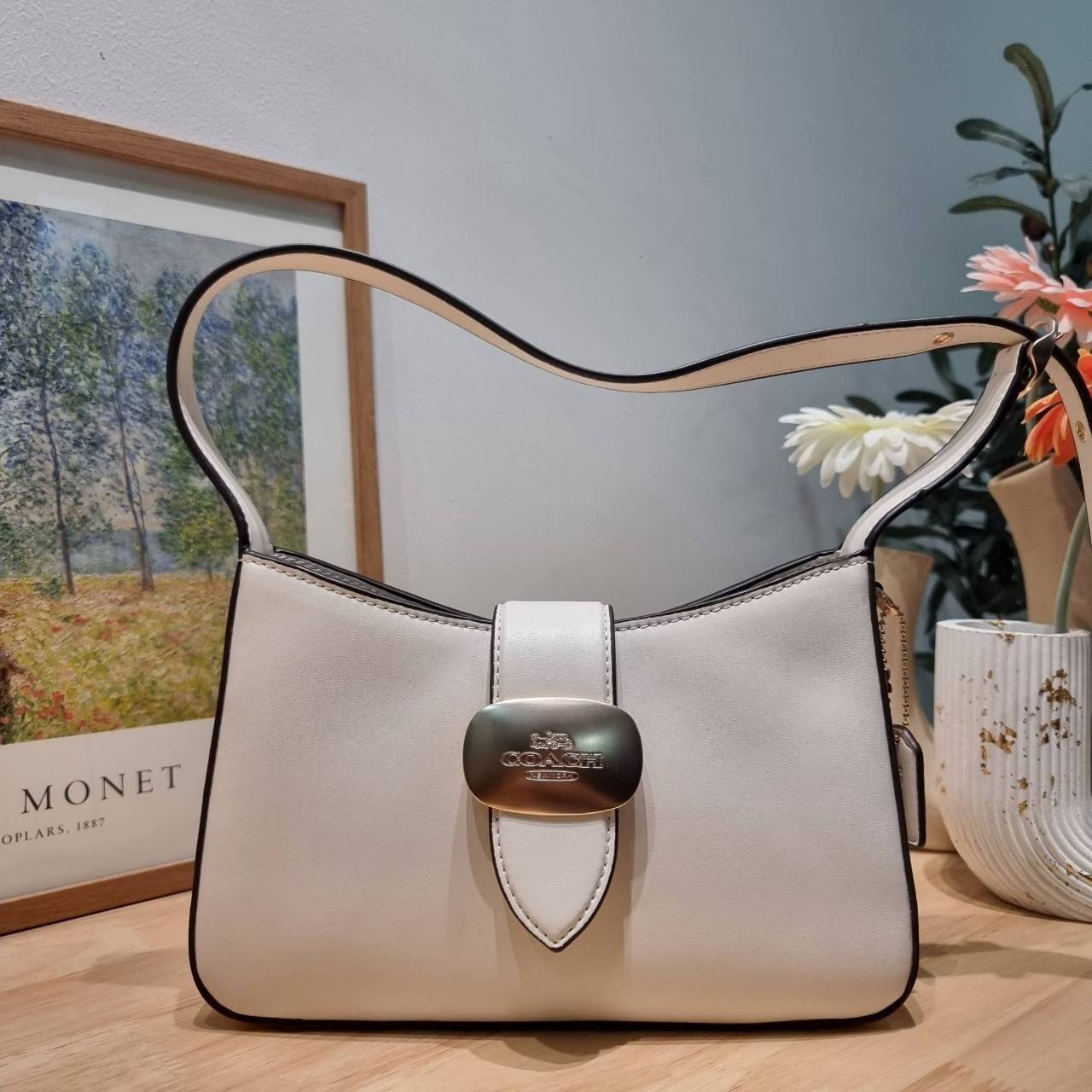 COACH ELIZA SHOULDER BAG IN SIGNATURE CANVAS CR532 / CR533 กระเป๋าสะพายไหล่ทรงโฮโบสุดหรู ดีไซน์โลโก้แบบใหม่สวยเด่น เกรดท็อปออริ เกรดดีสุด สลับแท้ 1:1 ใช้ต่างประเทศได้