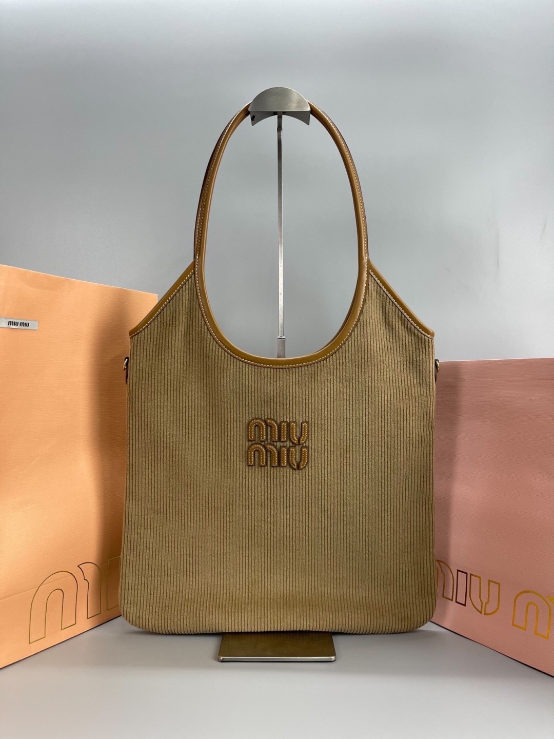 MIU MIU IVY canvas bag / MIU MIU Tote Bag กระเป๋าถือสะพาย เกรดออริ ท็อป vip 1:1 เกรดงานปราณีตละเอียด แคนวาสแท้อย่างดี เกรดดีสุด ใช้งานต่างประเทศได้