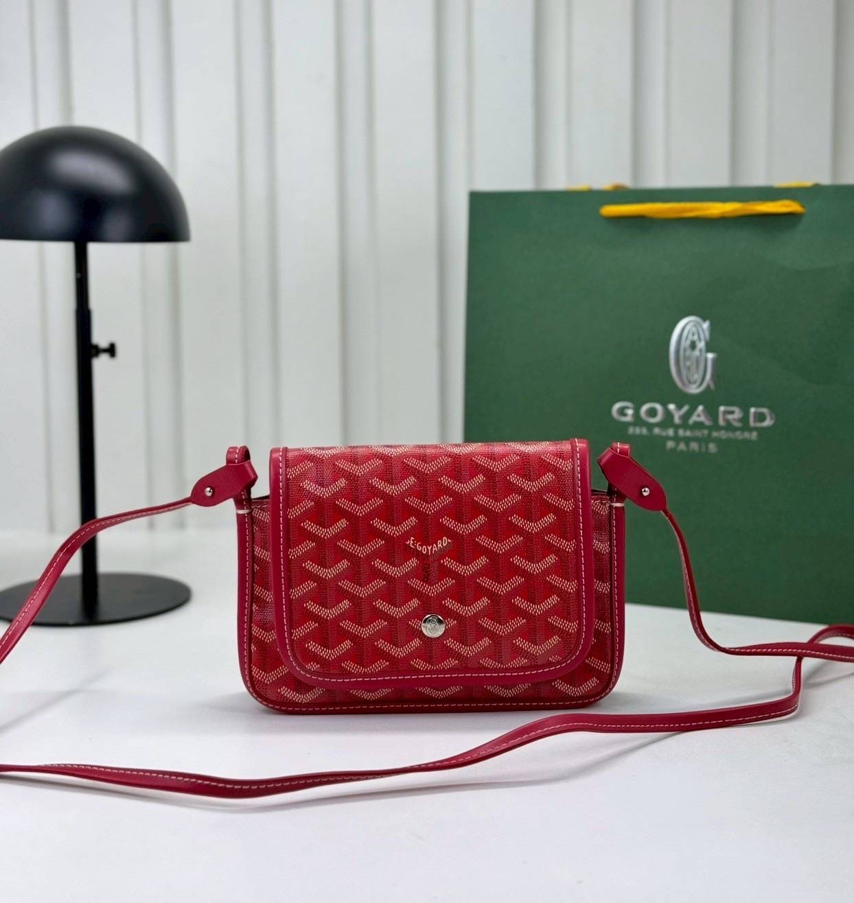 10 สี ORI หนังแท้ | GOYARD Plumet pouch-wallet กระเป๋าสะพายใบเล็กกะทัดรัด ดีไซน์กระเป๋าสตางค์ Plumet ดีไซน์มาพร้อมช่องใส่เหรียญ ธนบัตร และบัตรต่างๆ สามารถสะพายไหล่เป็นกระเป๋าสะพายข้างได้เหมือนกระเป๋าใบเล็ก