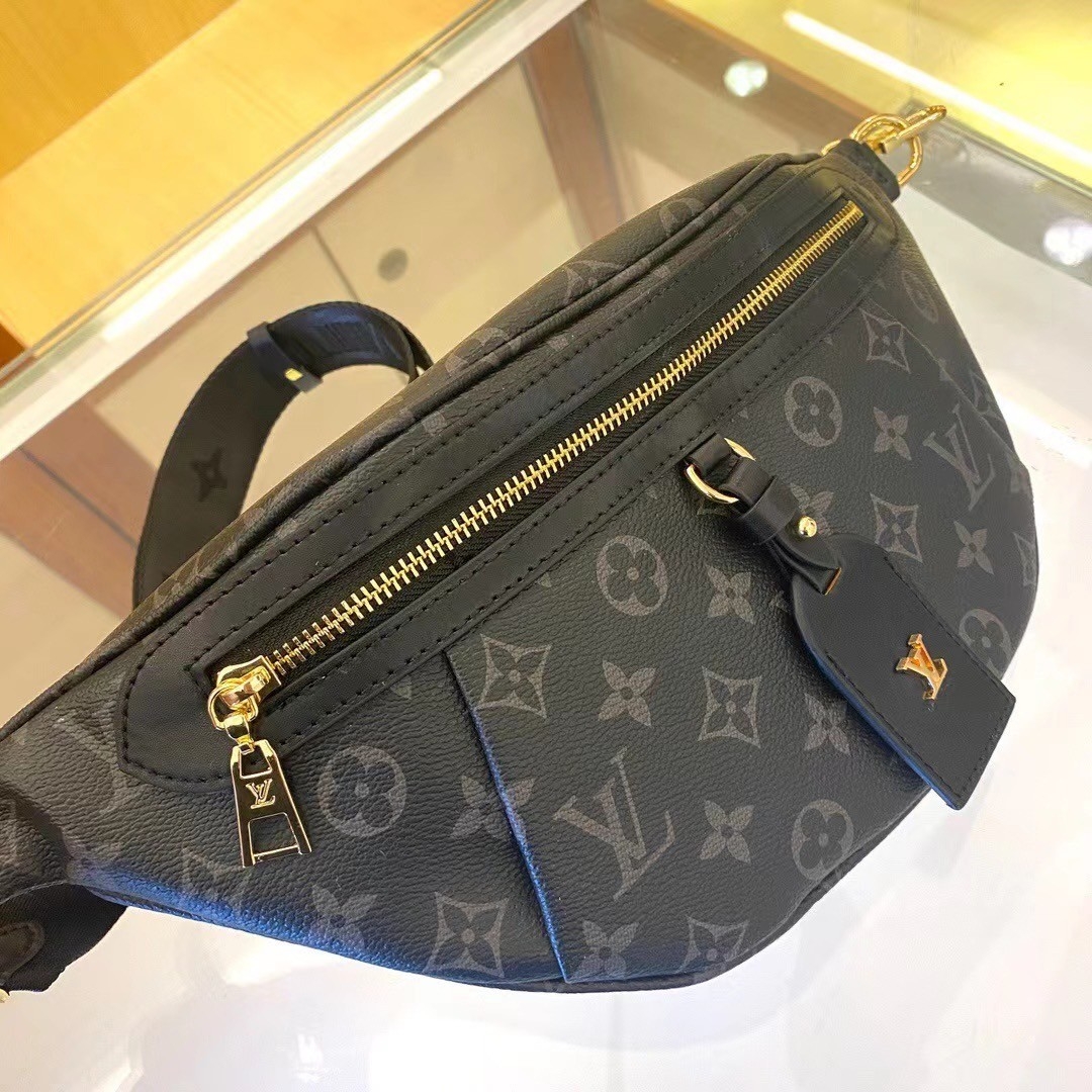 LV Hight Rise Bambag / LV Belt Bag พร้อมส่ง กระเป๋าคาดอก/คาดเอว ใช้ไ้ทั้งชายหญิง ไอเท็มเด็ดที่ใครๆก็ต่างรอคอย!! ทั้งดีไซน์และฟังก์ชั่นการใช้งาน ตอบโจทย์แน่นอนจ้า