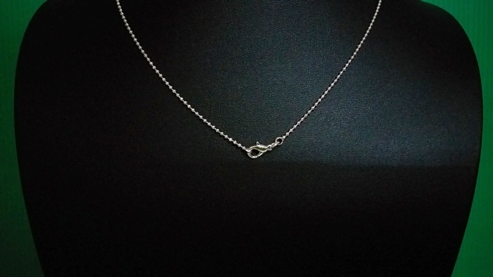 สร้อยคอผู้หญิงชุบเงินลายไข่ปลา ความยาวทั้งเส้น16นิ้วค่ะ