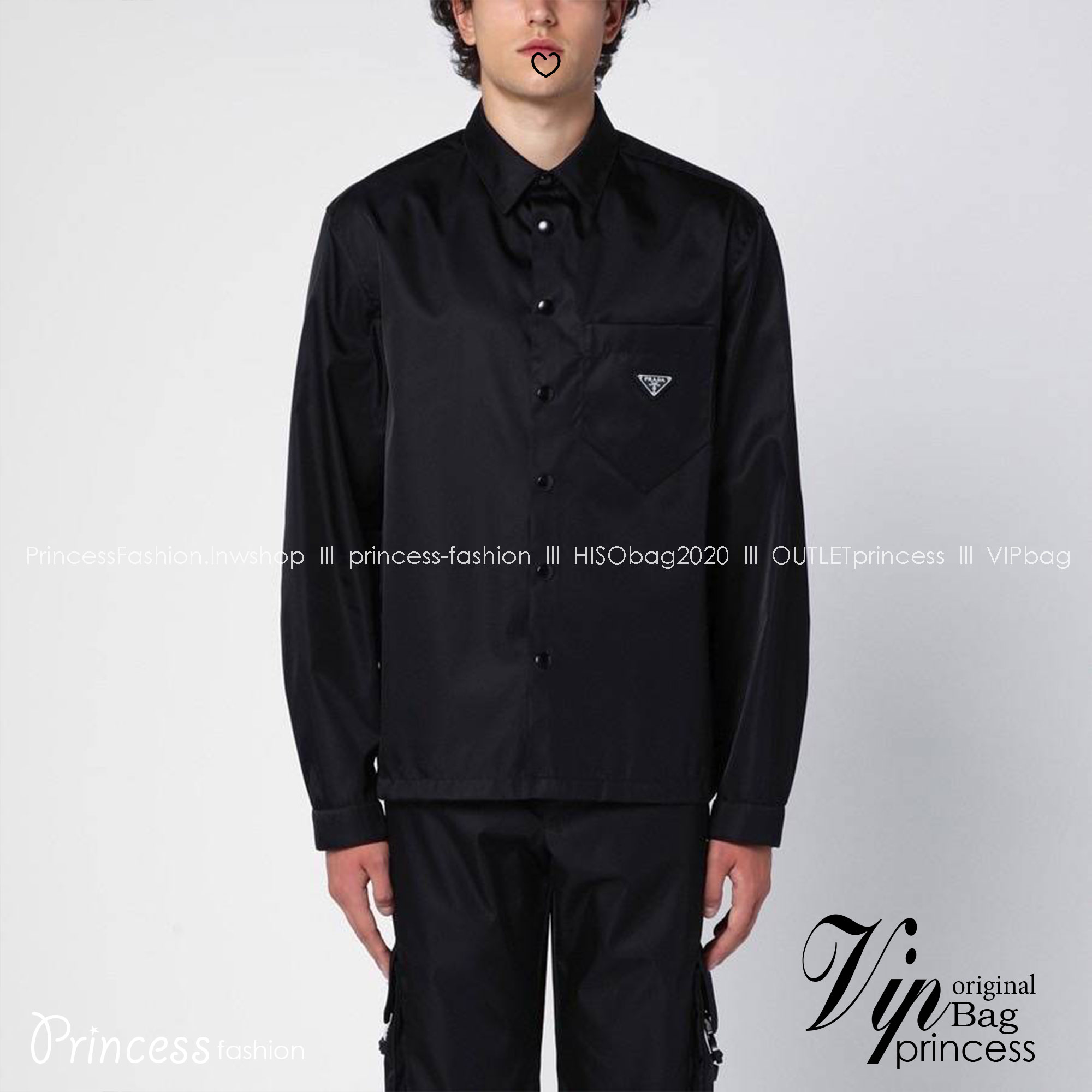 TOP ORI | PRADA Re-Nylon triangle-logo shirt เสื้อเชิ้ต ผ้าลื่น เงา งานละเอียดมากๆ งานVIP 1:1 แนะนำให้ต้องมีเป็นเจ้าของ เสื้อเชิ้ตงานแบรนด์เนื้อผ้าอย่างดีงานนำเข้าจากโรงงานเทียบแบรนด์
