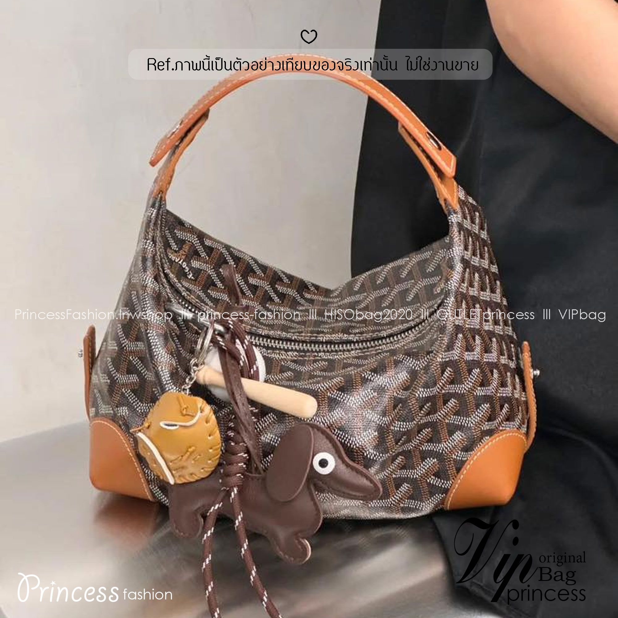 ORI หนังแท้ | Goyard Bowling 25 Toiletry Bag / Goyard Pouch กระเป๋าทรงพอช พร้อมสายถือจับถนัดมือใช้งานง่ายกะทัดรัด ตอบโจทย์ความเรียบง่ายแต่คลาสสิก ใช้ได้ทั้งชายหญิง หรูหรา ติดแกรมที่สุด เป็นรุ่นตามหา ที่ตอนนี้มีพร้อมส่งแล้วค่า