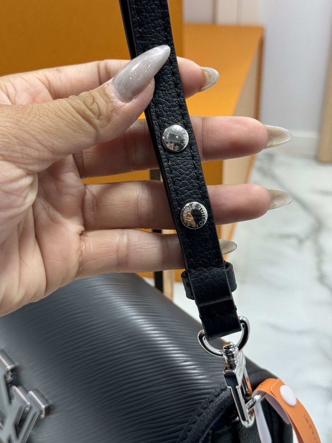 เกรดเทพ Top ORI | LV Buci bag Epi leather grain pattern / lvdiane กระเป๋าสะพายหนังแท้ลายเกรน เกรดดีสุด 🤍 เกรดเทพออริจินอล เทียบแท้ 1:1 ใช้งานได้ทั่วโลก