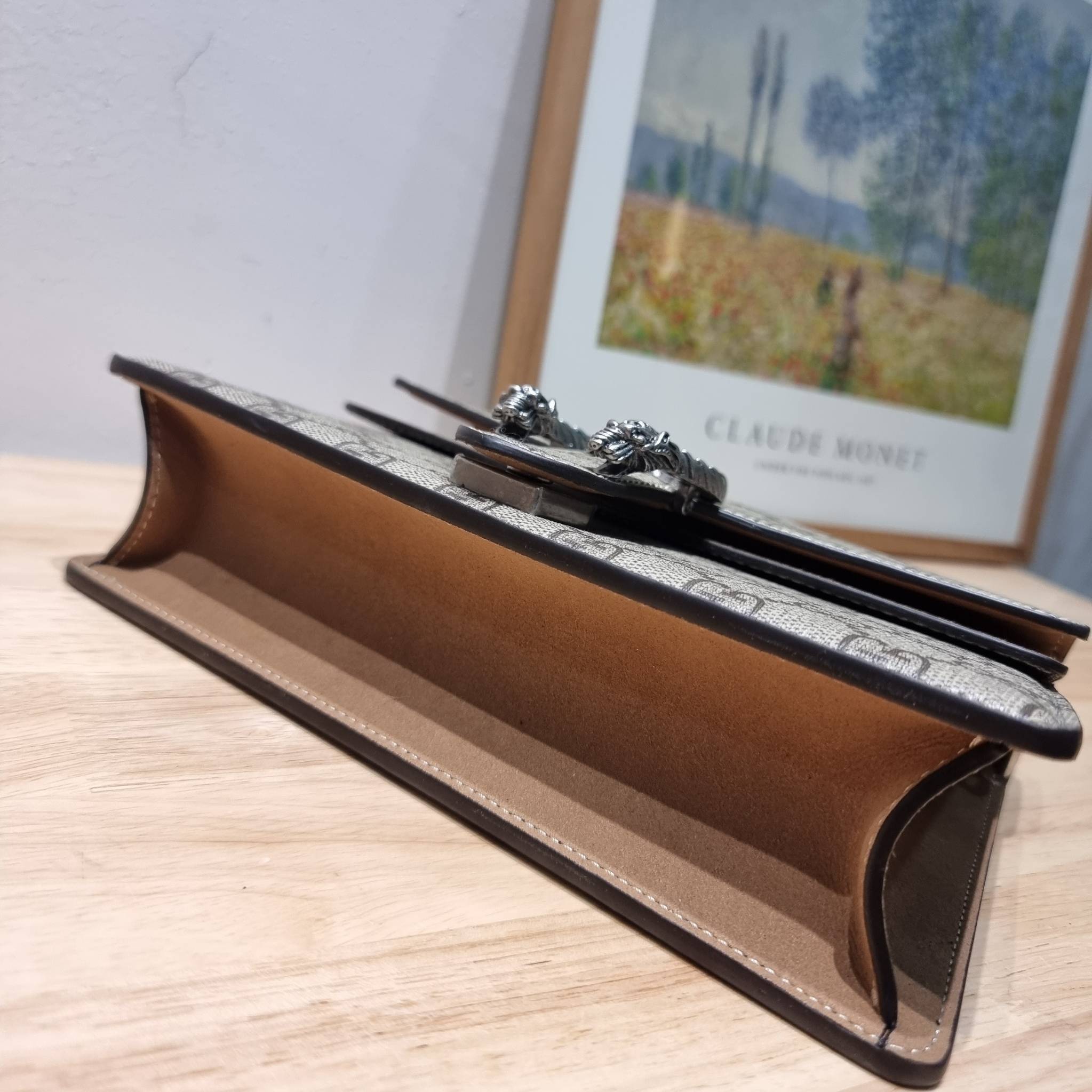 GG SMALL DIONYSUS TOP HANDLE BAG / SMALL DIONYSUS TOP HANDLE BAG / GUCCI BAG พร้อมส่งที่ไทย กระเป๋าสะพายรุ่นสุดคลาสสิค ดีไซน์ 2023 พร้อมหูจับในตัว