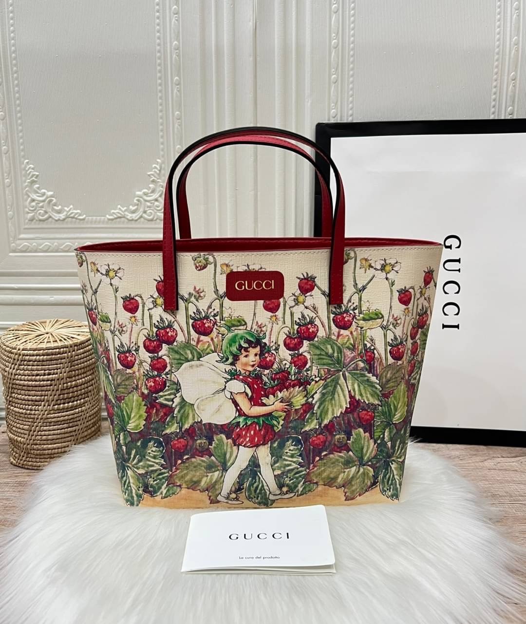 GUCCI Children's tote bag / Gucci kid tote / Gucci bag พร้อมส่งสต๊อกแน่น กับกระเป๋าโท้ทคิดท์ ไซส์น่ารักน่าใช้ ฮอตไม่หยุด เด็ดทุกดีไซน์ มีลายเข้าใหม่มากกว่าในรูปนะคะ