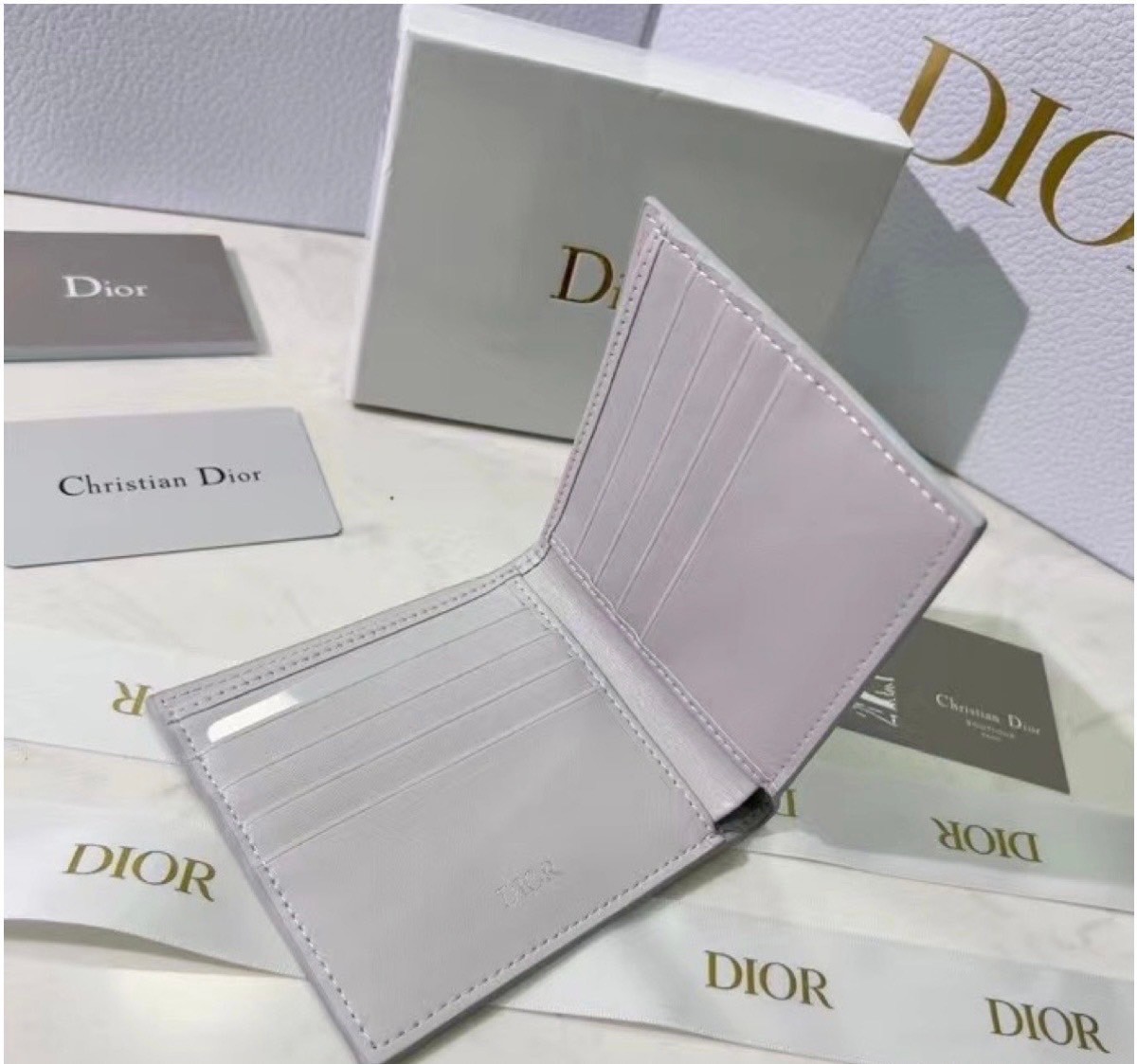 DIOR Wallet CD Diamond Canvas กระเป๋าสตางค์ใบสั้น พร้อมส่งที่ไทย ภาพสินค้าถ่ายจากงานขายจริง ใช้งานต่างประเทศได้