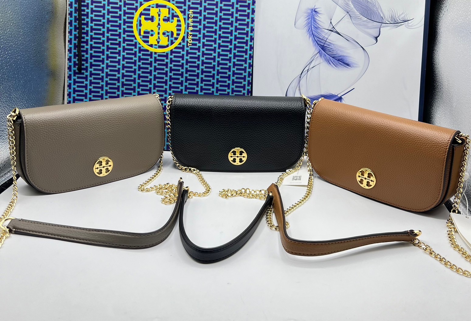 TORY BURCH Chelsea Pebbled Crossbody Bag กระเป๋าสะพายเรียบหรู เกรดออริ สลับแท้ 1:1 ใช้งานต่างประเทศได้