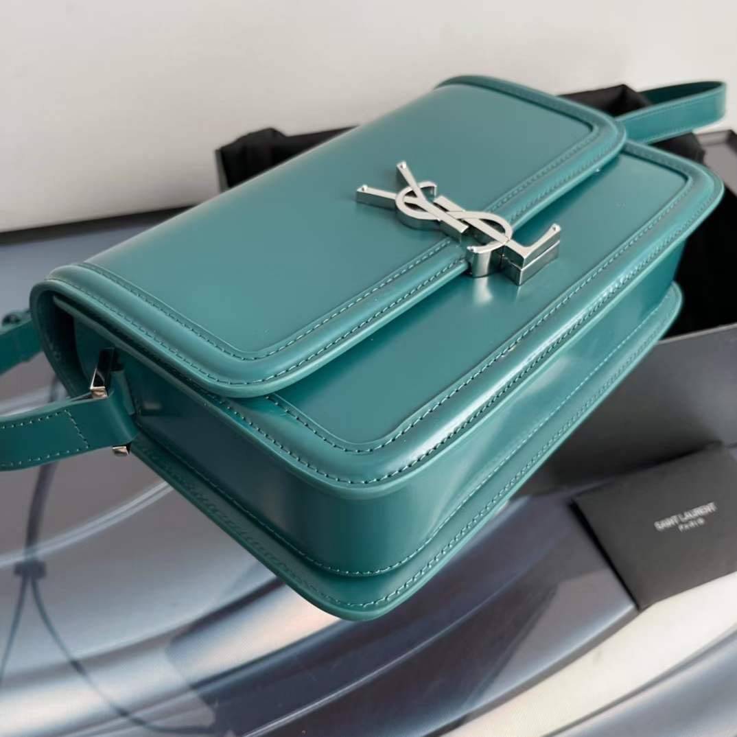 YSL Solferino medium crossbody bag คอลเล็คชั่นน้องโรเซ่ ROSE BLACKPINK ที่สุดแห่งความคลาสสิก เกรดออริจินอล หนังสวยมาก กระเป๋าสะพายรุ่นที่สาวๆ ทุกคนควรมีติดตู้ ภาพถ่ายจากงานขายจริง สวยตามรูป ไม่ผิดหวังค่ะ