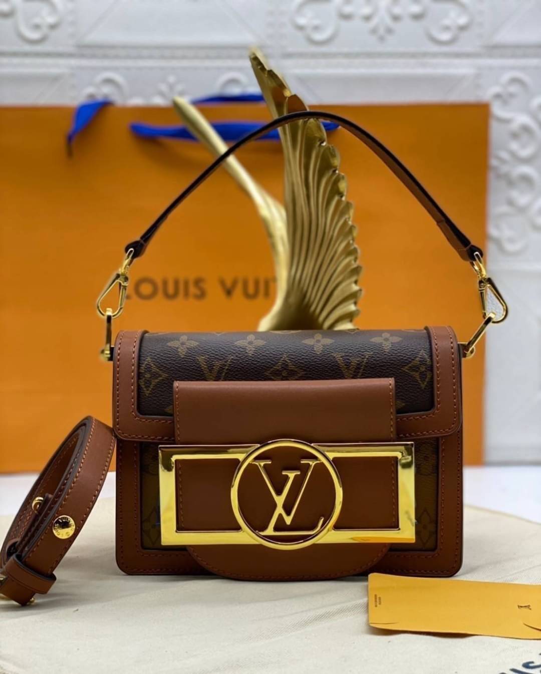 LV DAUPHINE MINI BAG - 20cm เกรดงานสวย กระเป๋าสะพายไซส์มินิกะทัดรัด ใช้งานง่าย อะไหล่ทองหรูหรา เหมาะกับทุกโอกาศ ต้องมีติดตู้ห้ามพลาดเลยค่า