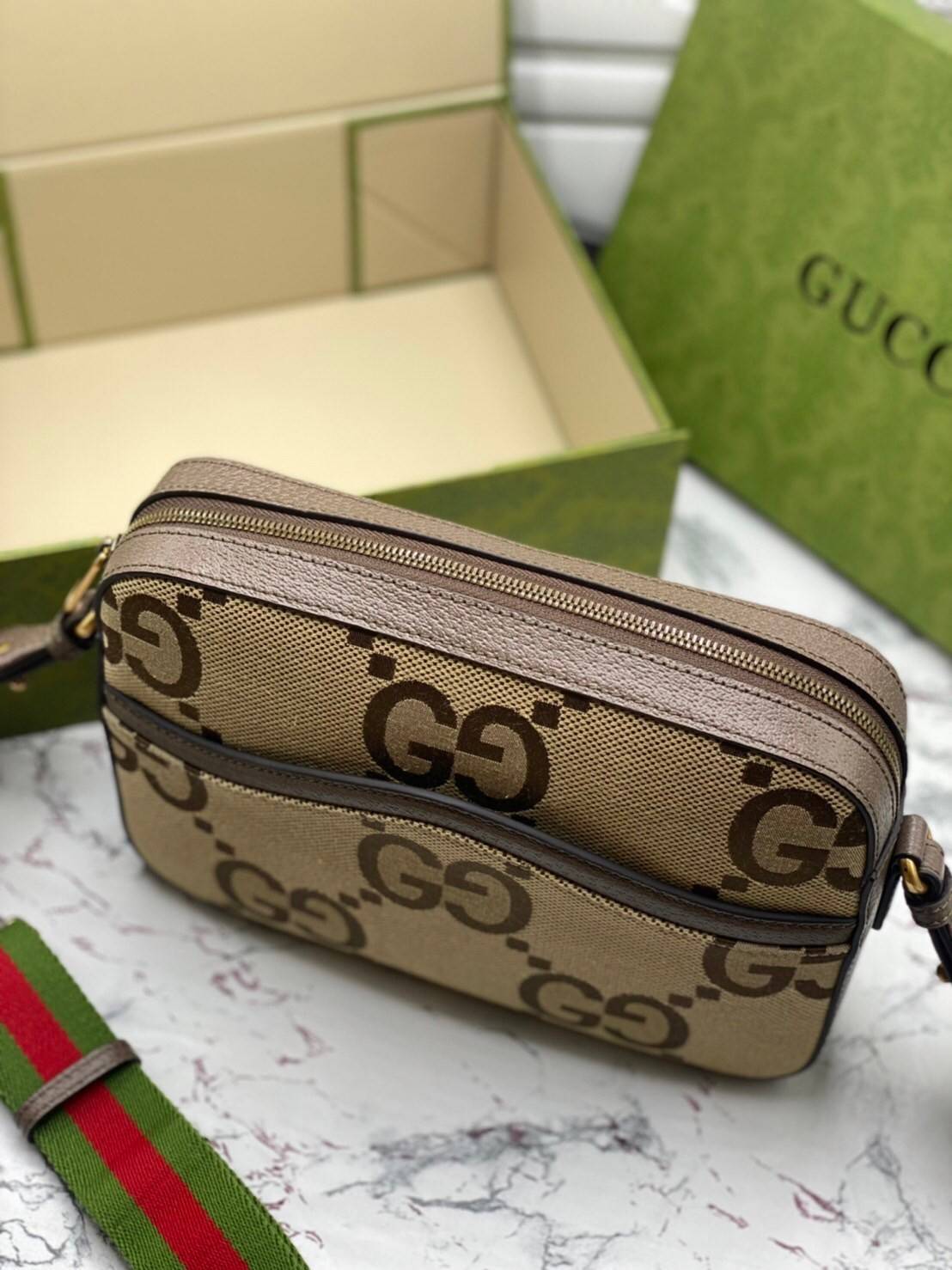 หนังแท้ 】GUCCI jumbo GG shoulder bag 26cm พร้อมส่งที่ไทย เกรดออริจินอล ลายใหม่ Jumbo Double G ครอสบอดี้หรือสะพายไหล่ก็ได้ทุกลุค ภาพสินค้าถ่ายจากงานขายจริง ใช้งานต่างประเทศได้
