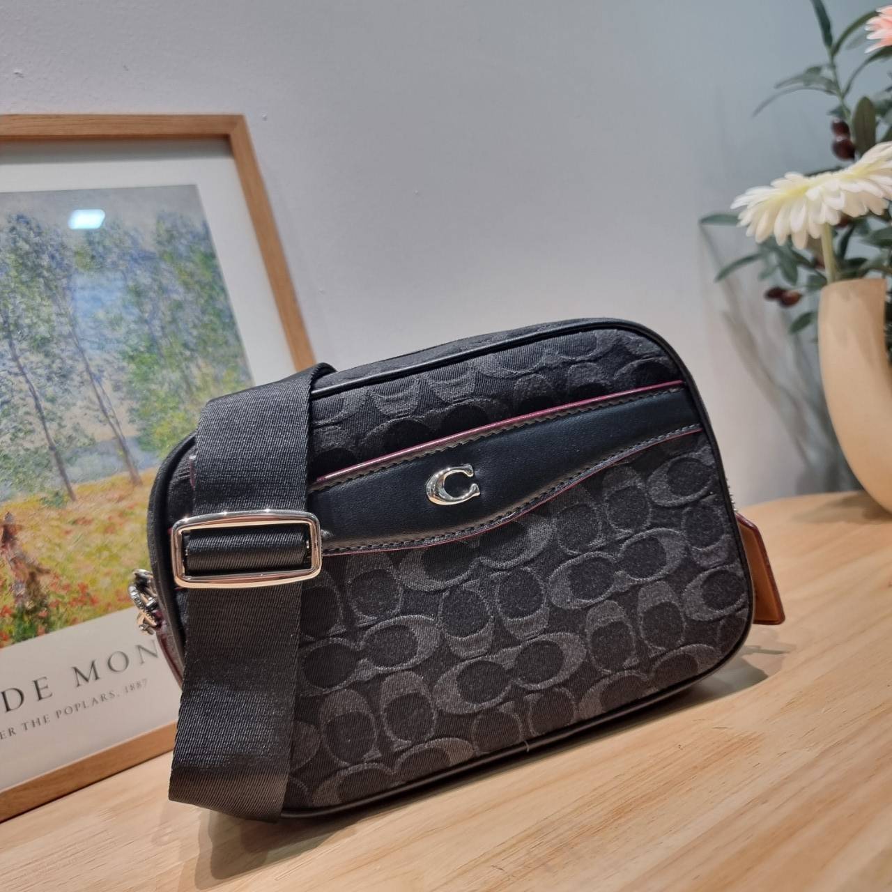 COACH CE744 CAMERA BAG IN SIGNATURE DENIM กระเป๋าสะพายข้างรูปทรงสวยคลาสสิค BLACK MULTI เกรดท็อปออริ เกรดดีสุด สลับแท้ 1:1