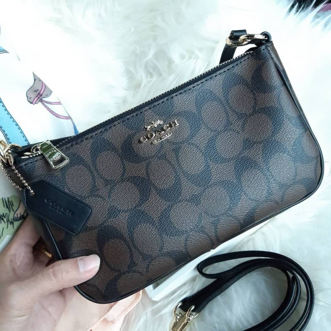ของแท้ COACH F58321 TOP HANDLE POUCH อีกรุ่นฆ่าไม่ตาย!! 😎 ขายดีขายหมด ขายรวยขายปังๆ!! กระเป๋าพอชจากโค้ช ทรงใช้งานง่าย สะดวก กะทัดรัด
