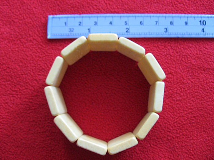 สินค้าหมดค่ะ กำไลทำจากระดูกสัตว์ใหญ่(จากเมืองจีน)ค่ะ