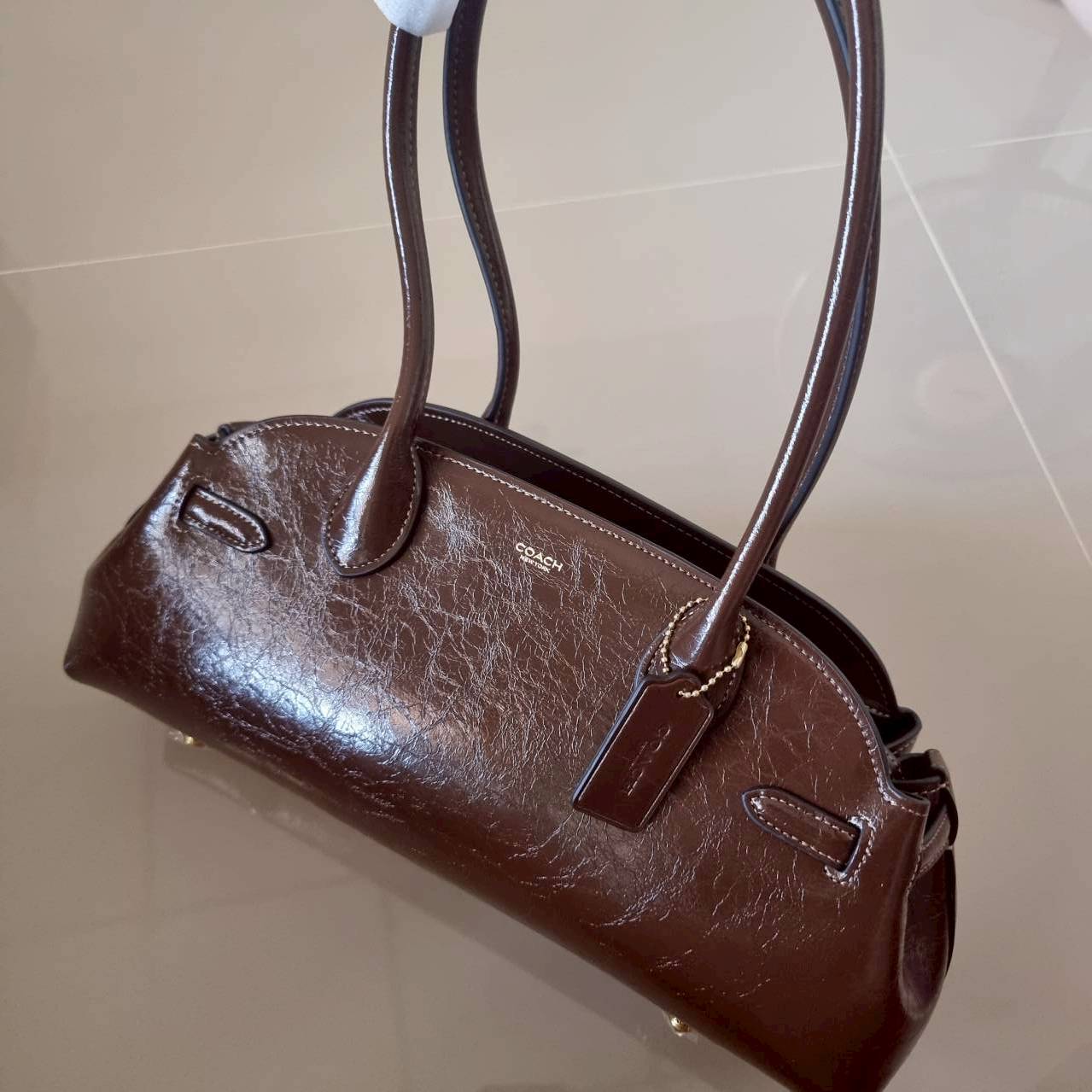 ORI หนังแท้ | Coach Empire carryall bag กระเป๋าสะพายทรงโฮโบ รุ่นใหม่ล่าสุดมาแรงมากๆ จึ้งสุดๆ ดีไซน์เฉี่ยว เก๋ สะพายไปคาเฟ่ ไปเที่ยวถ่ายรูปสวยๆ คือเหมาะสุดๆ