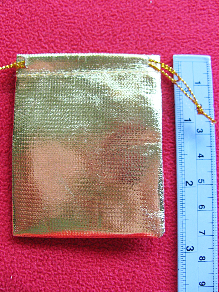 ถุงผ้าซาตินสีทอง ขนาด 6x7 ซม. ค่ะ