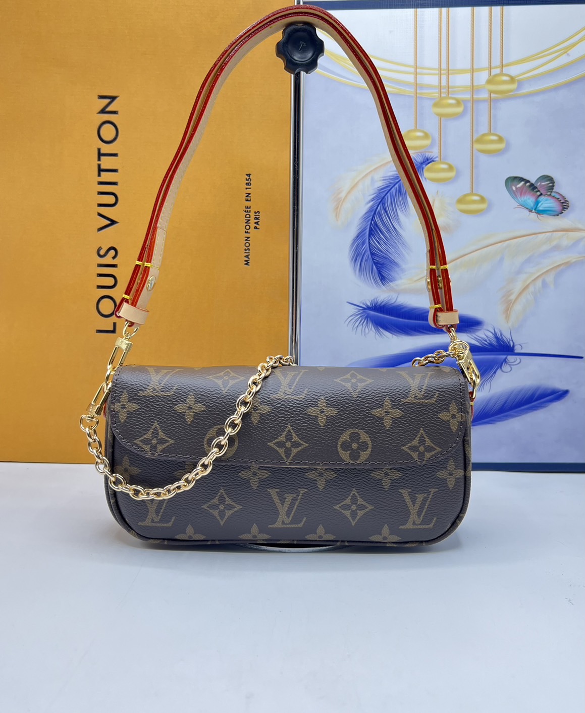 LV Wallet on Chain Ivy / LV IVY BAG กระเป๋าสะพายรุ่นยอดนิยม ใช้งานได้ทั้งธีมกลางวันและกลางคืน สวยหรู ดูแพงที่ถูกต้องมาก เกรดออริ 1:1 ใช้งานต่างประเทศได้