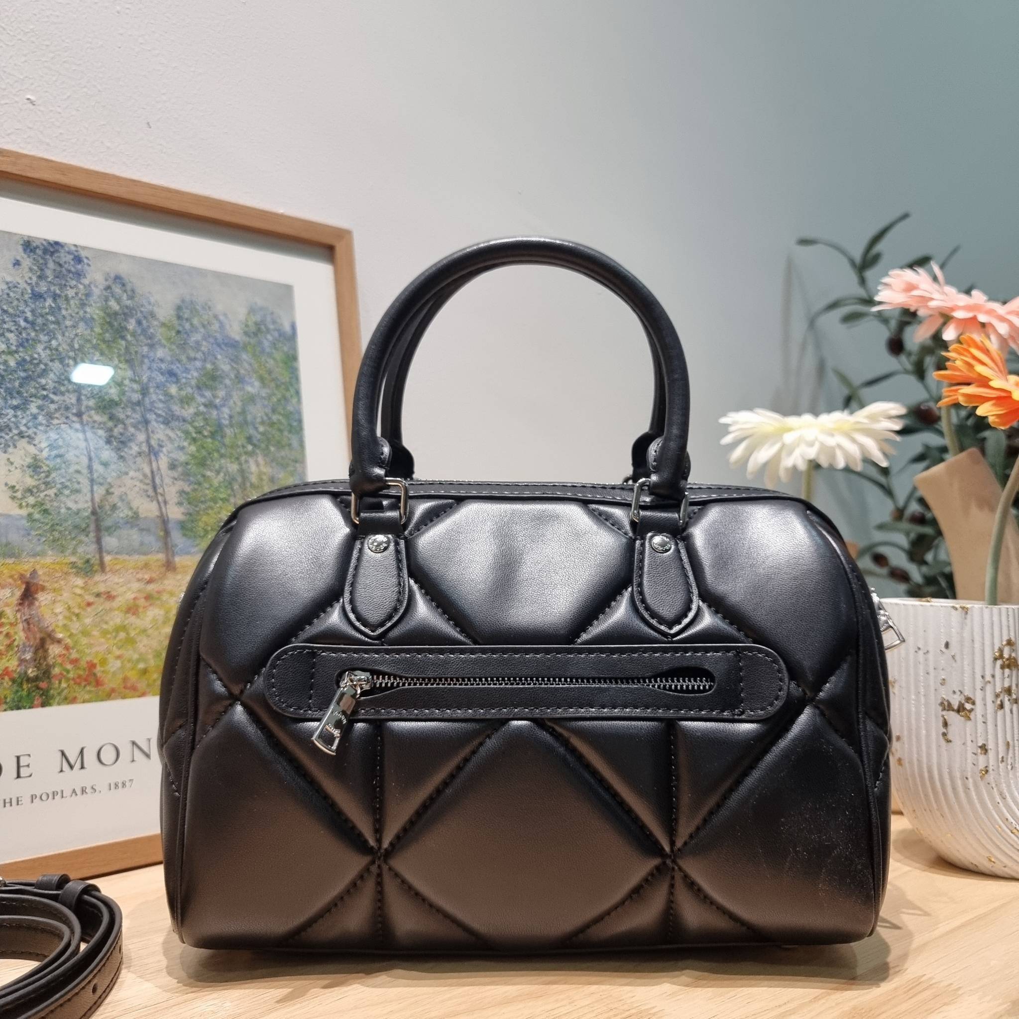 COACH ROWAN SATCHEL WITH PUFFY DIAMOND QUILTING CJ610 พร้อมส่ง กระเป๋าสะพายทรงหมอน ขนาดกำลังสวย คอลเลคชั่นสุดคลาสสิค ที่ดีไซน์เพิ่มความหรู