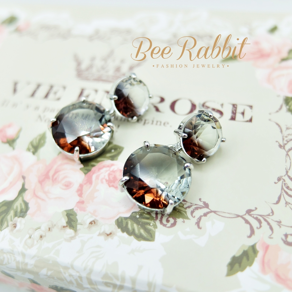 ต่างหู clear crystal คริสตัลทรงกลมสีเหลือบเทา