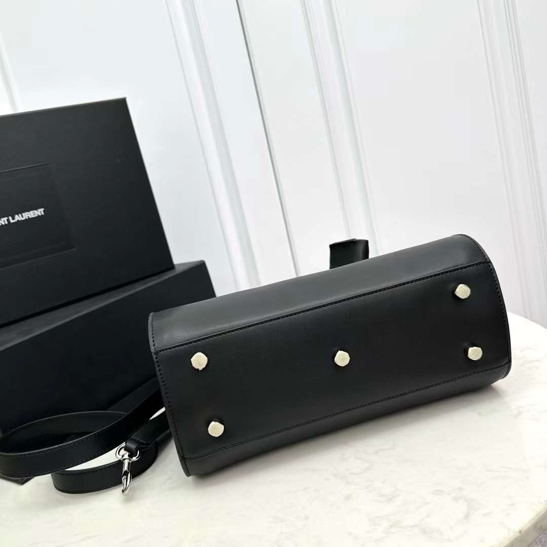 YSL TOTE BAG / SAC DE JOUR BABY IN SMOOTH LEATHER กระเป๋าสะพายทรงโท้ท จุของได้เยอะ เกรดออริ 1:1 เทียบแท้