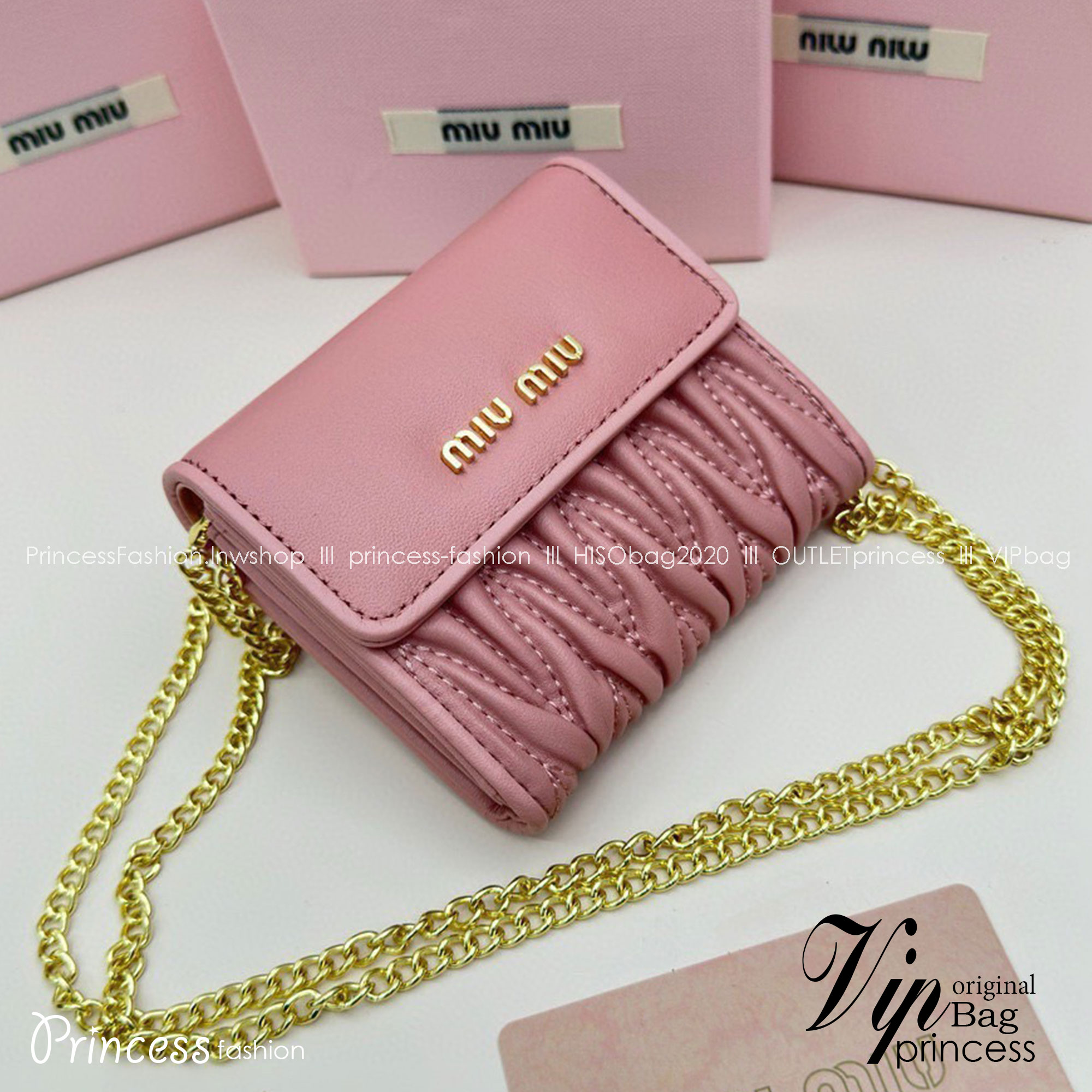 Miu Miu Quilted Wallet On Chain / MIU MIU Wallet Nappa Matelassé Leather กระเป๋าสตางค์หนังแนปป้า พร้อมสายสะพายอะไหล่ทอง