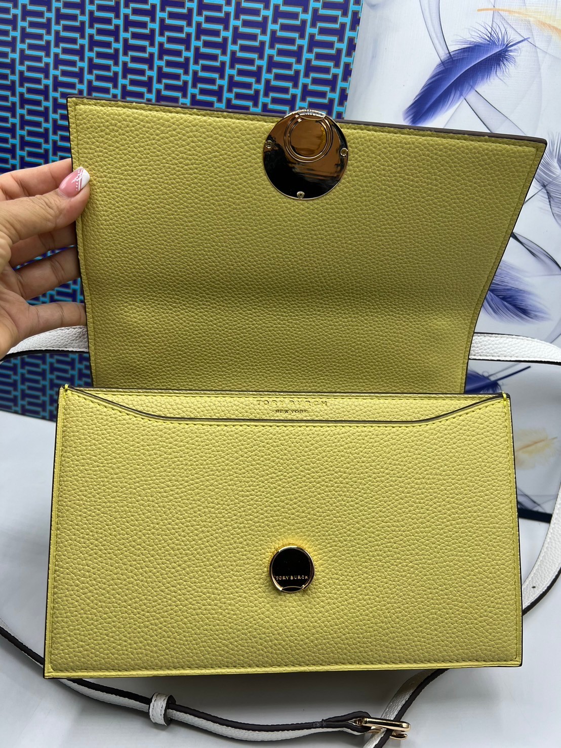 TORY BURCH MILLER LEATHER SHOULDER BAG กระเป๋าสะพายสวยหรู ผู้ดีทุกสี สายถอดได้ ถือเป็นคลัชได้ เกรดออริ สลับแท้ 1:1 ใช้งานต่างประเทศได้